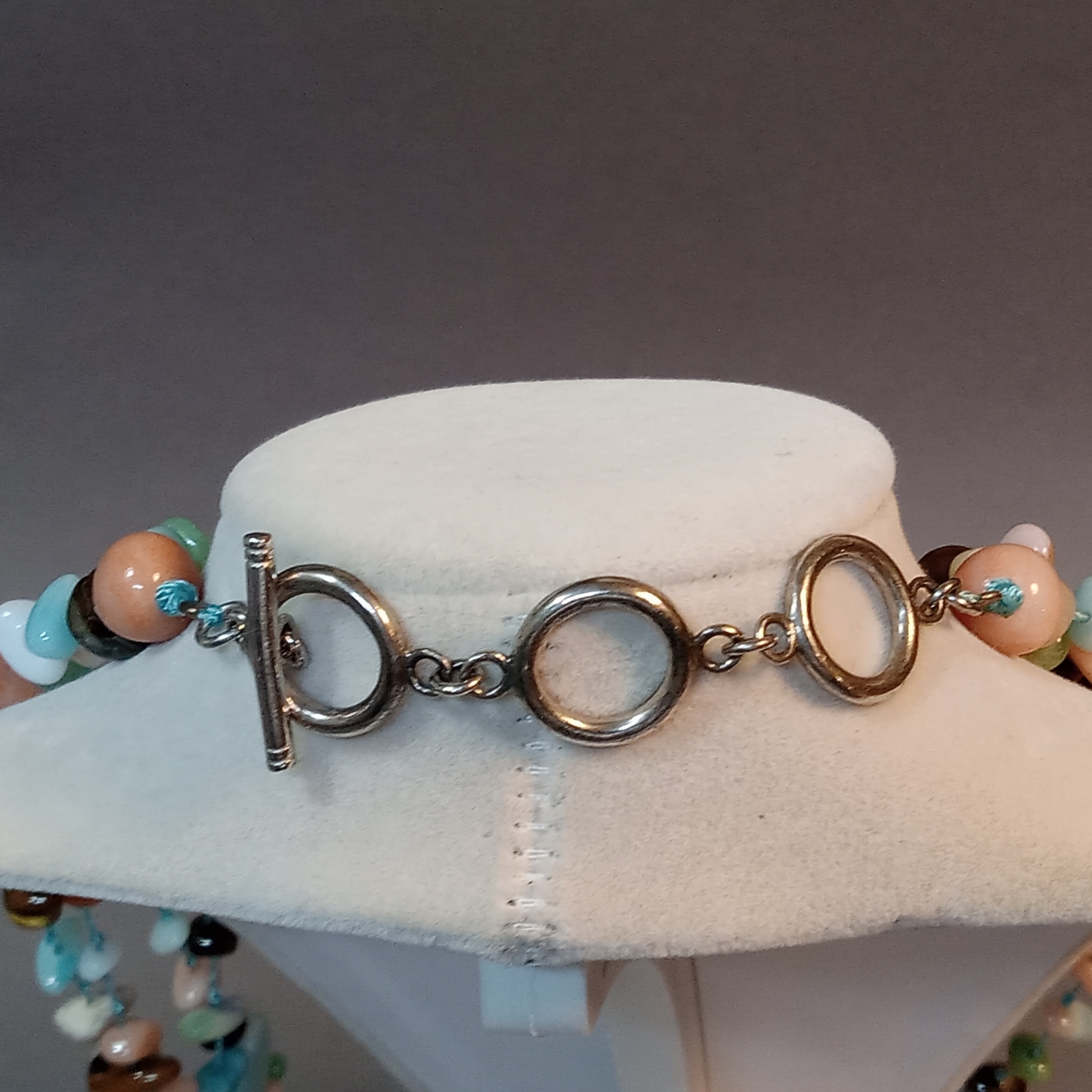 Hand Beaded Jewelry - image 7 of 15