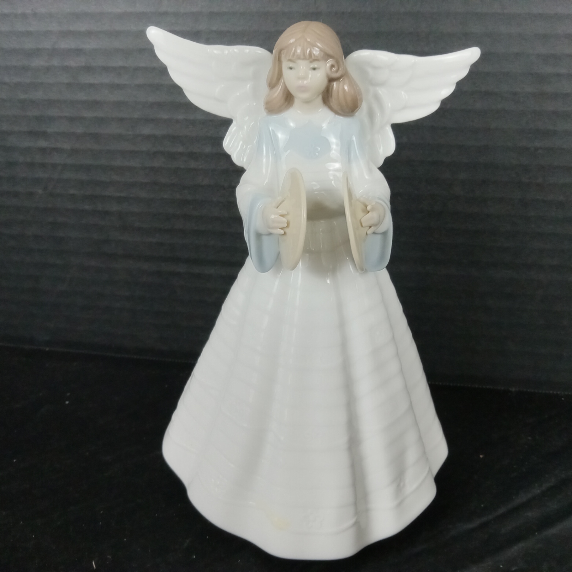 Lladro Angel w/Cymbals Figurine - image 1 of 6