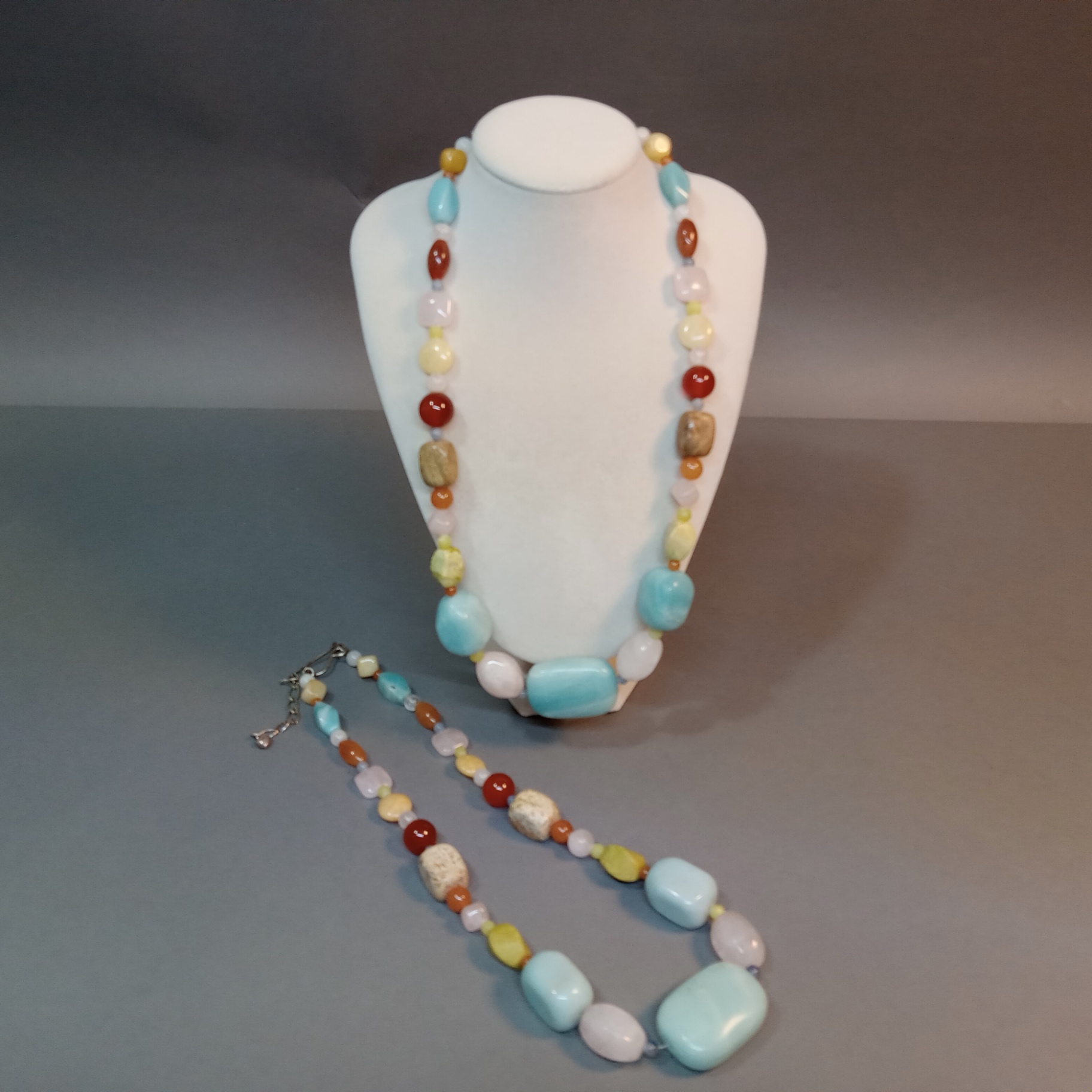 Hand Beaded Jewelry - image 13 of 15