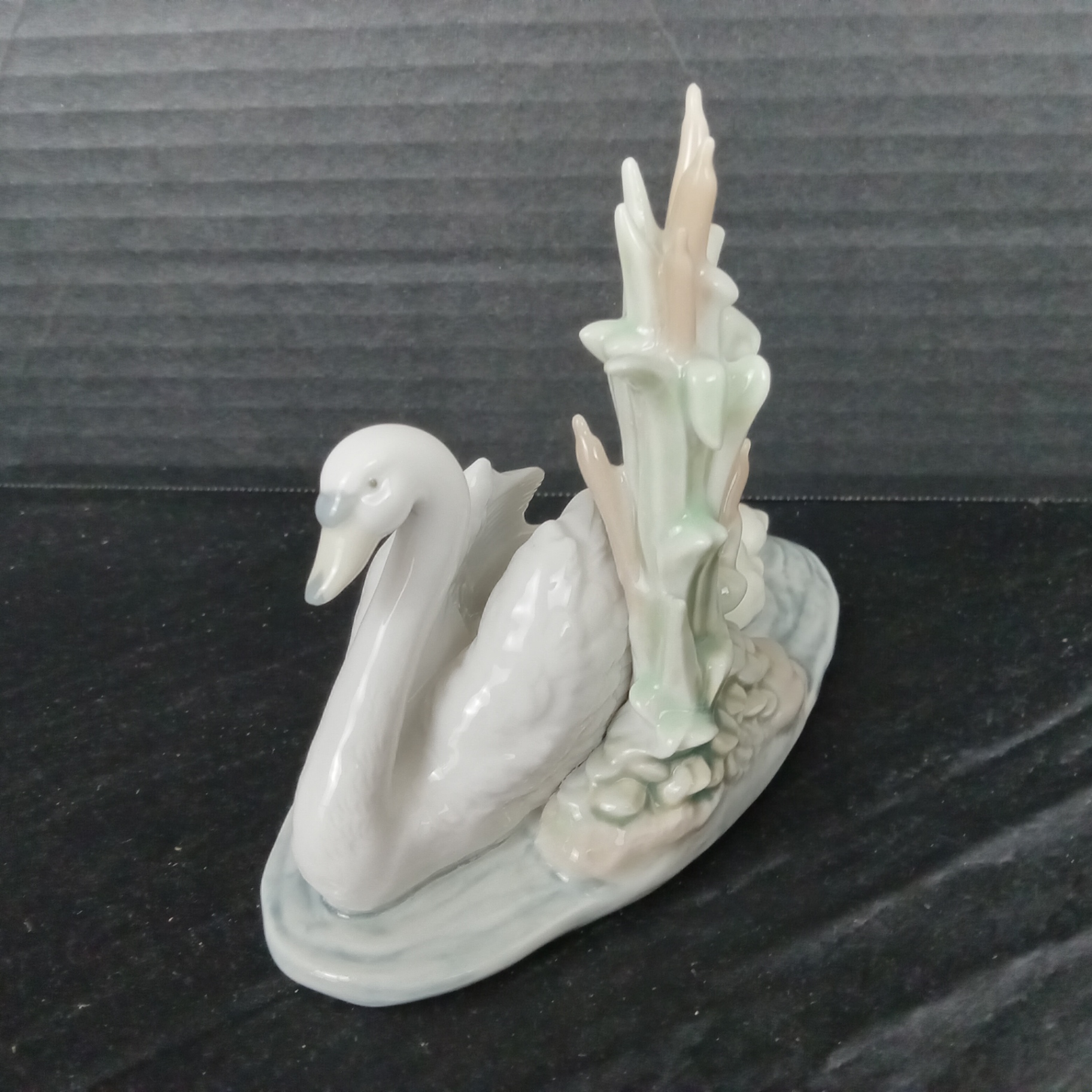 Lladro Ducks & Swans Figurines - image 4 of 10