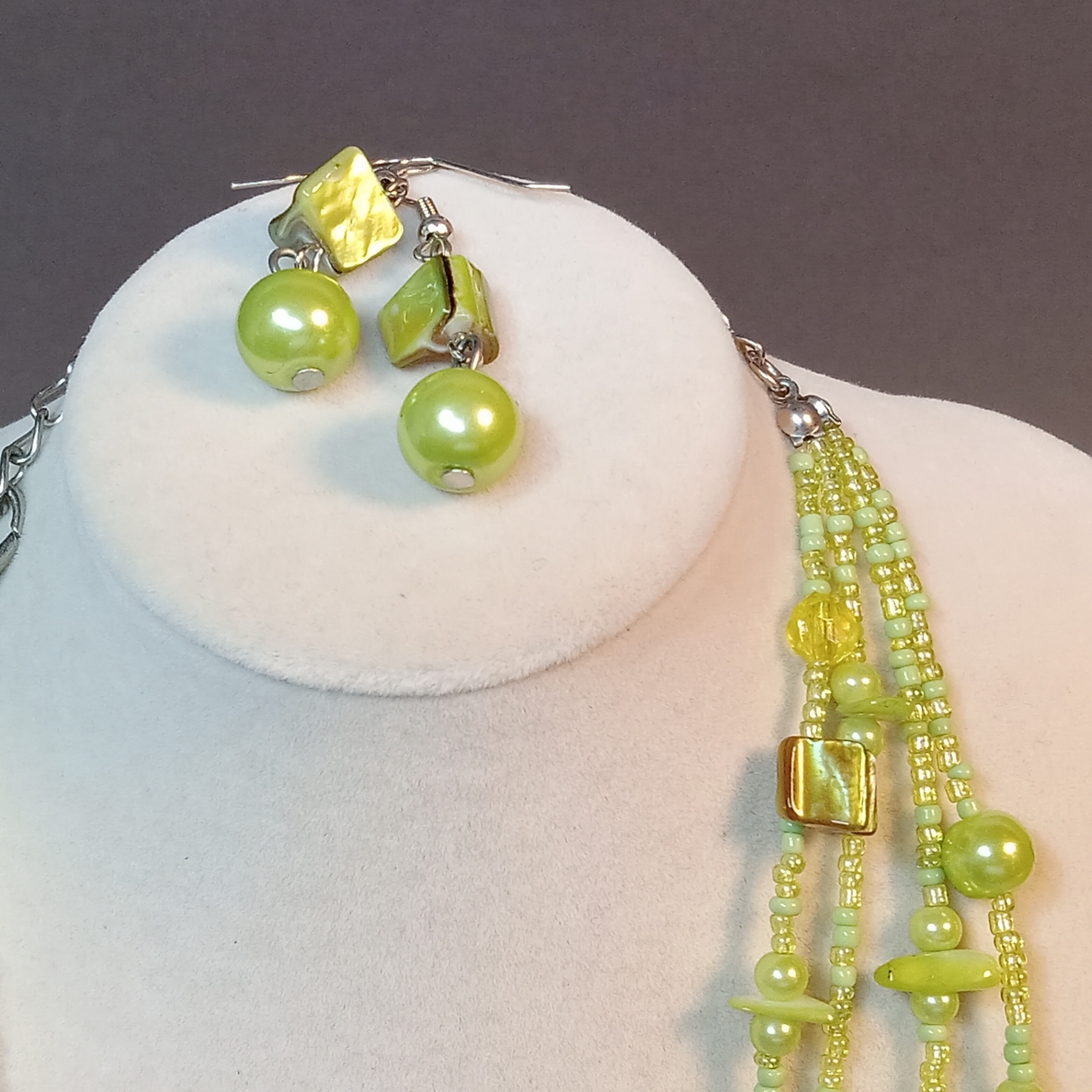 Hand Beaded Floral Jewelry - Pastels - image 9 of 18