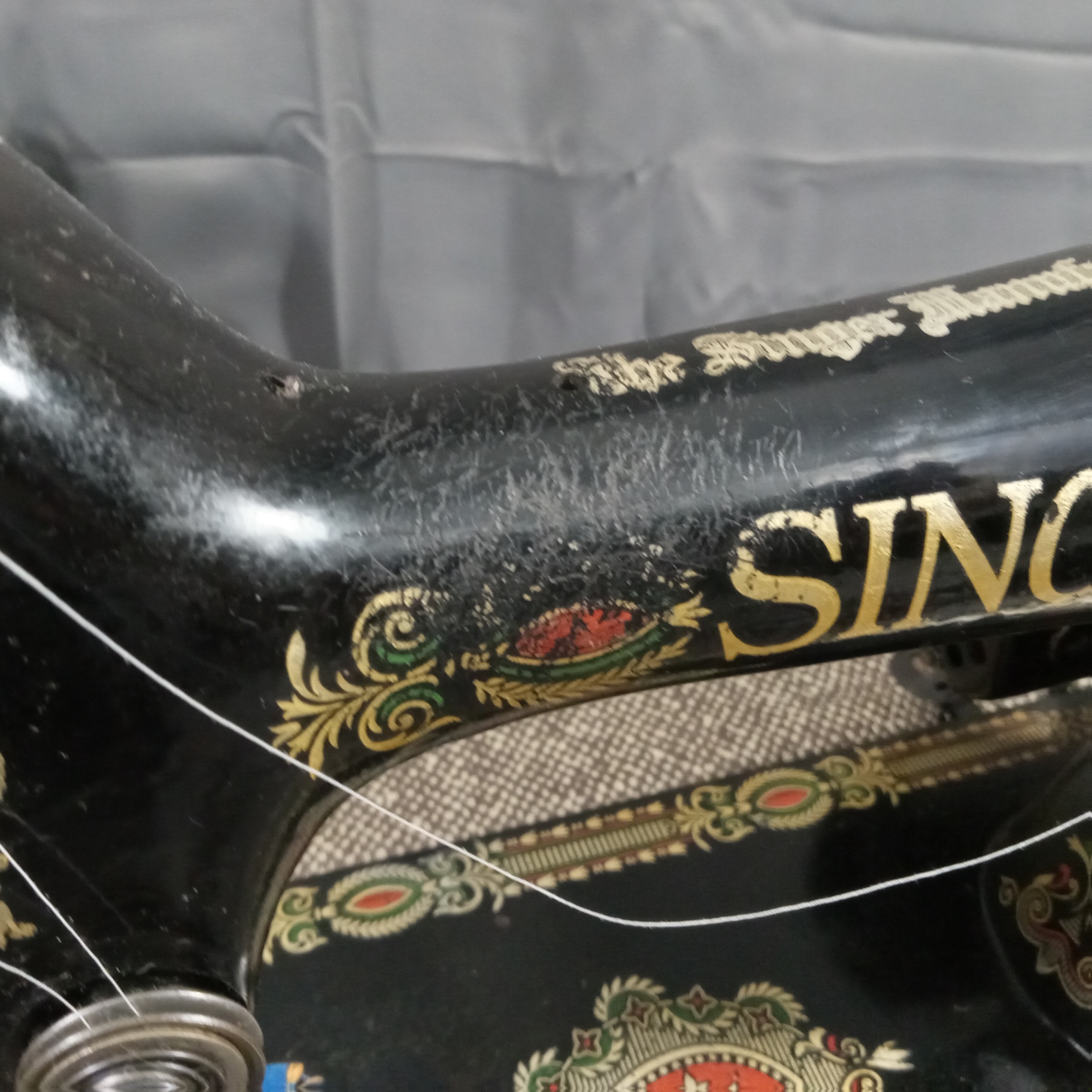 Antique Singer Sewing Machine - image 11 of 15