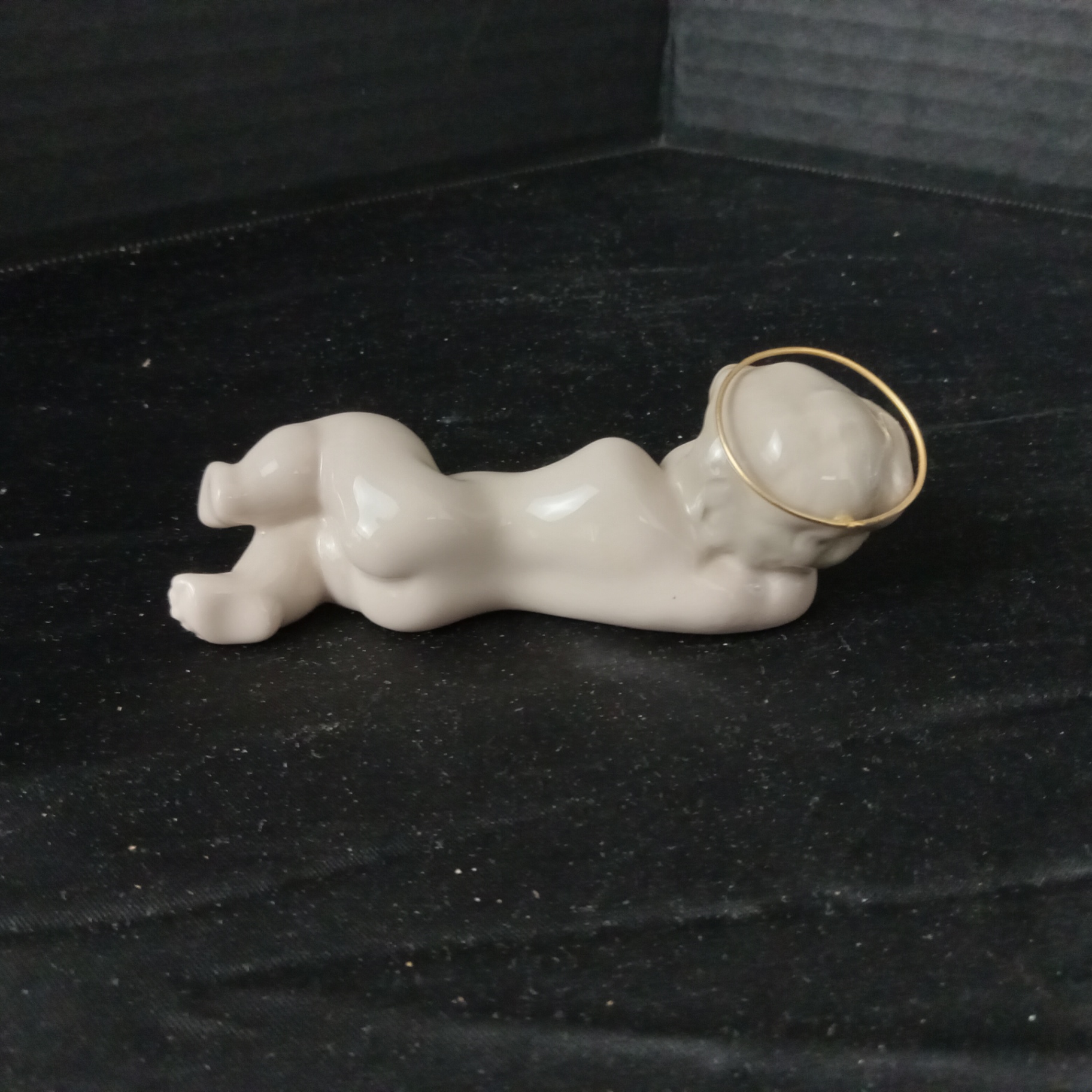 Lladro Nativity Figurines - image 3 of 12
