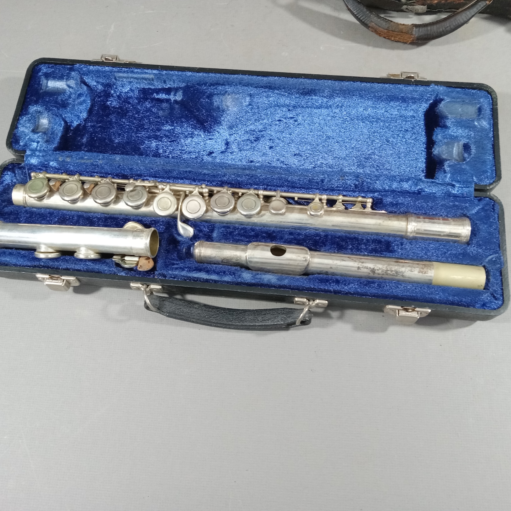 Vintage Musical Instruments - image 17 of 39