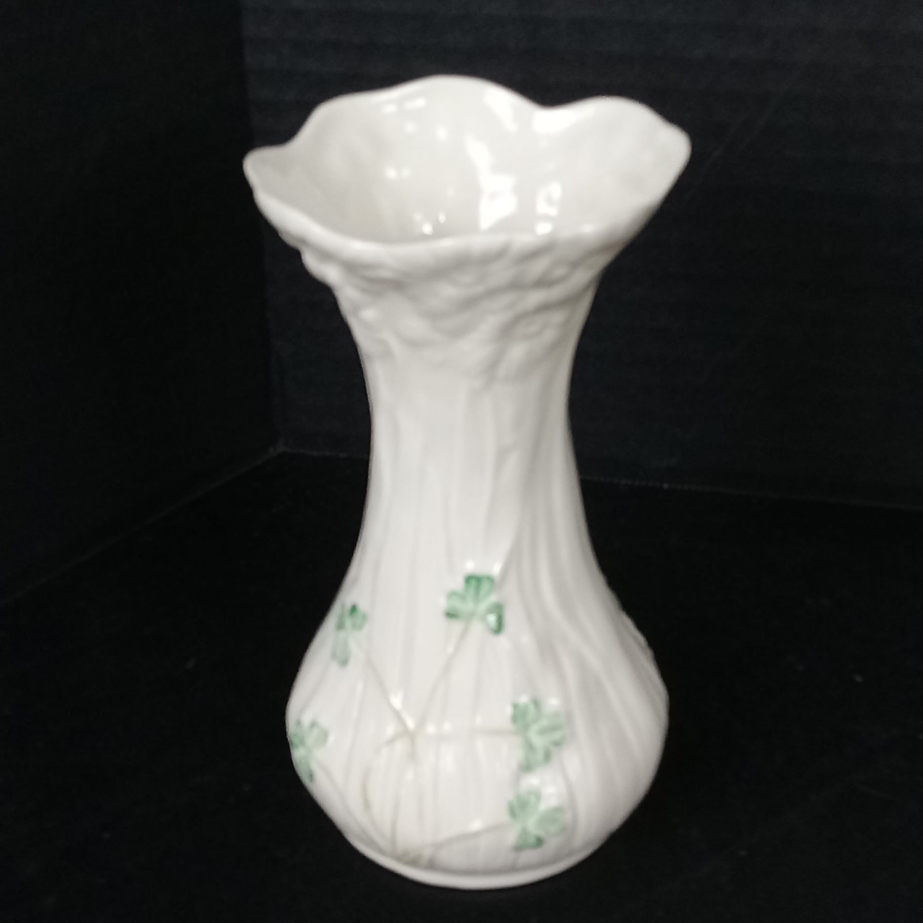 Belleek & Aynsley Shamrocks - image 7 of 14