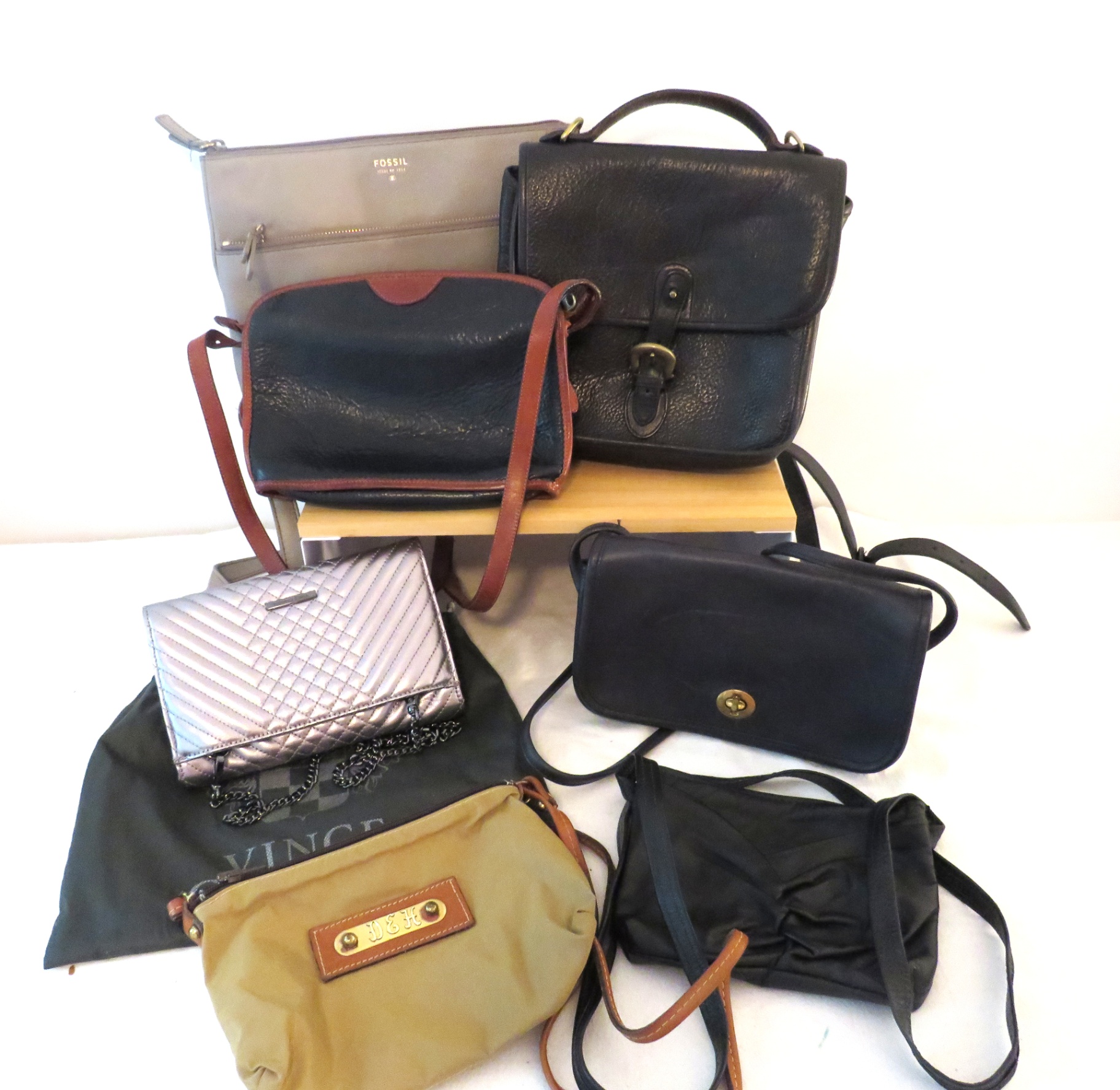 Assorted handbags and purses Fossil Coach Camuto - image 1 of 13