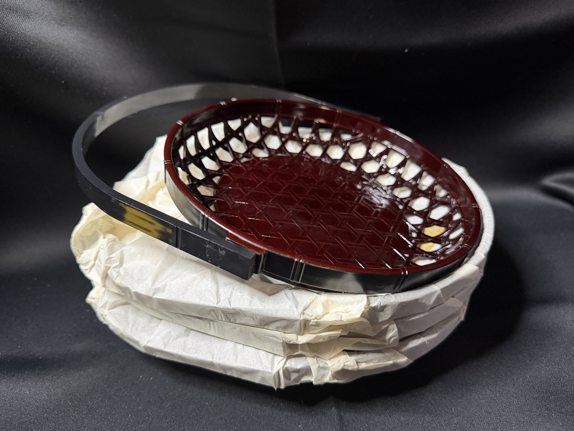 Set of 4 - Japanese-style lacquerware bamboo basket - image 1 of 5