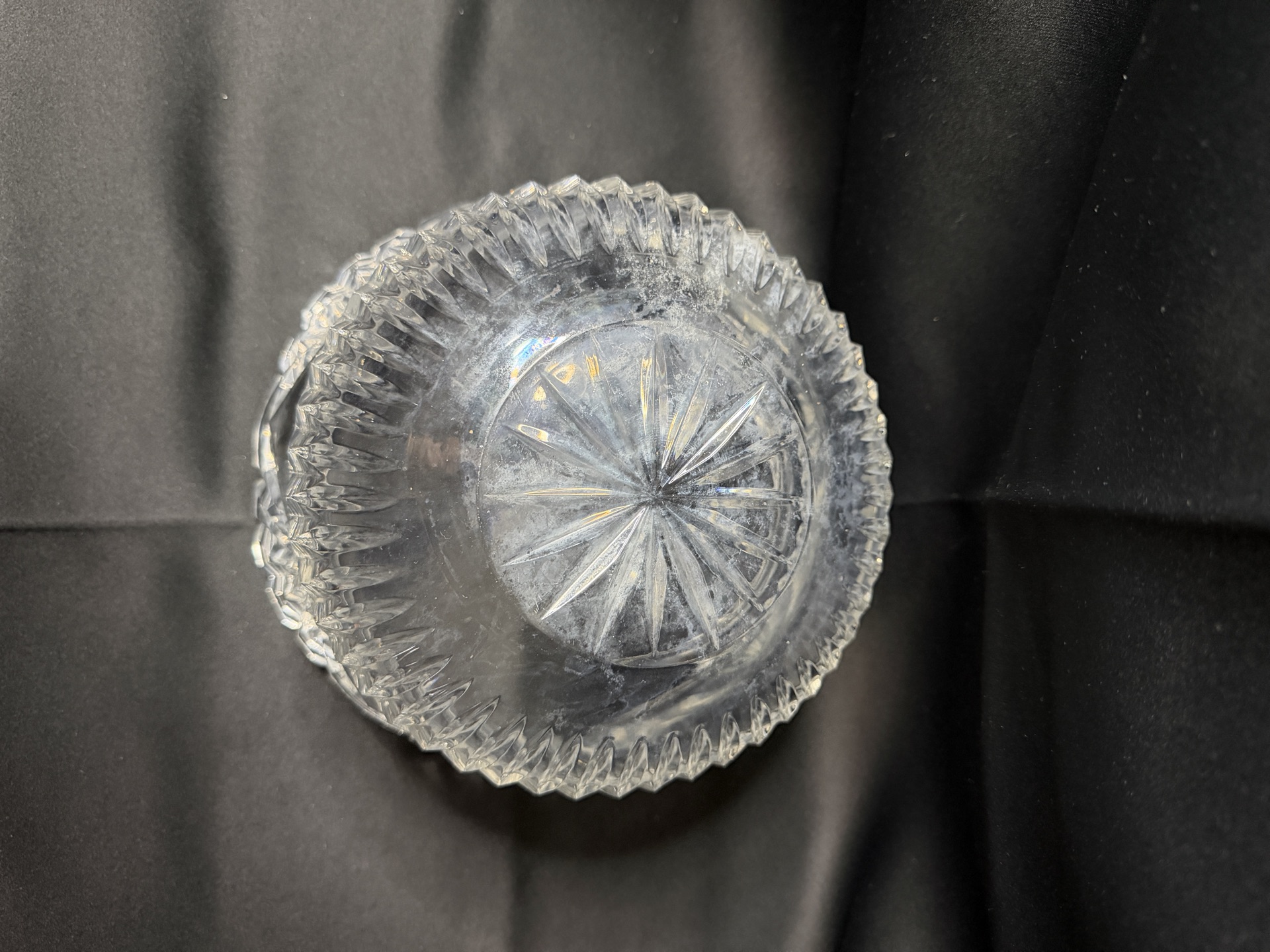 Decorative crystal bowl - image 3 of 5