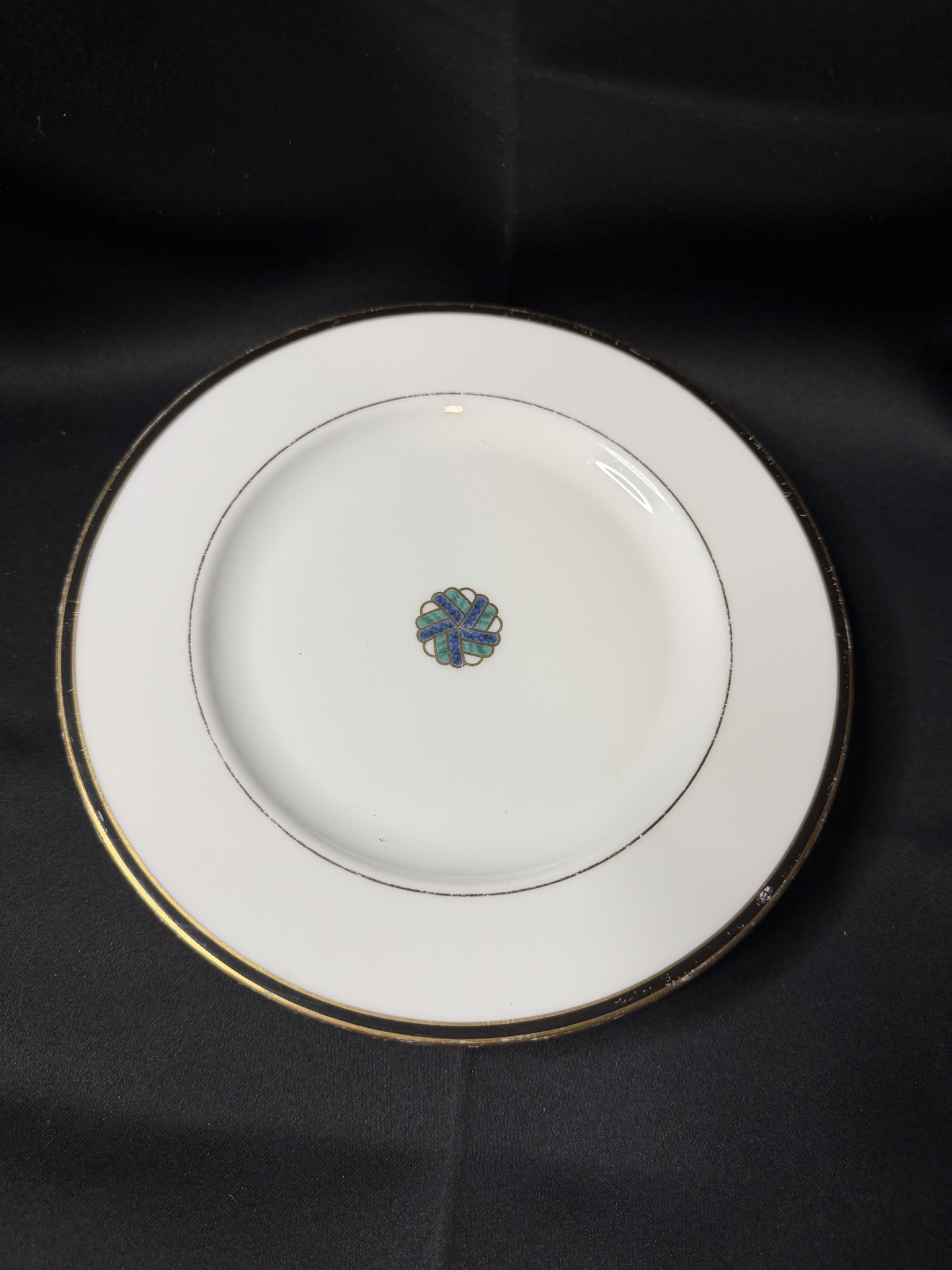 Set of 4 - Lenox Kelly Gold china accent plate - image 1 of 7