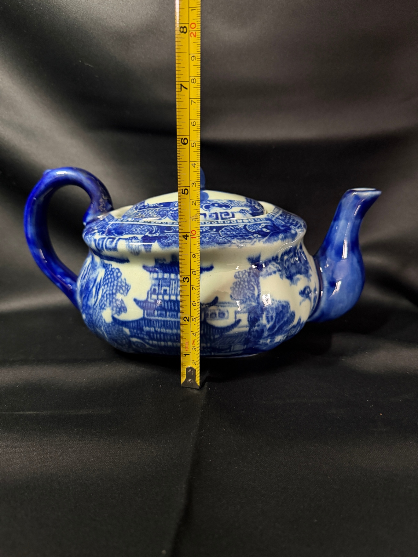 Antique Teapot - possibly ironstone - image 5 of 7