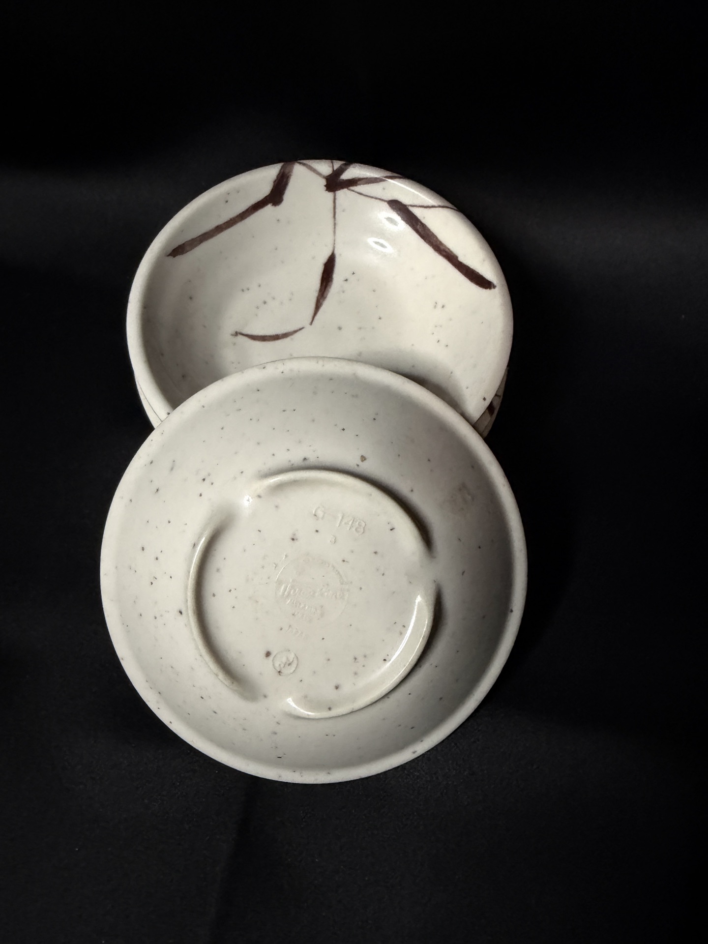 4 - Melamine sauce dishes - image 2 of 4