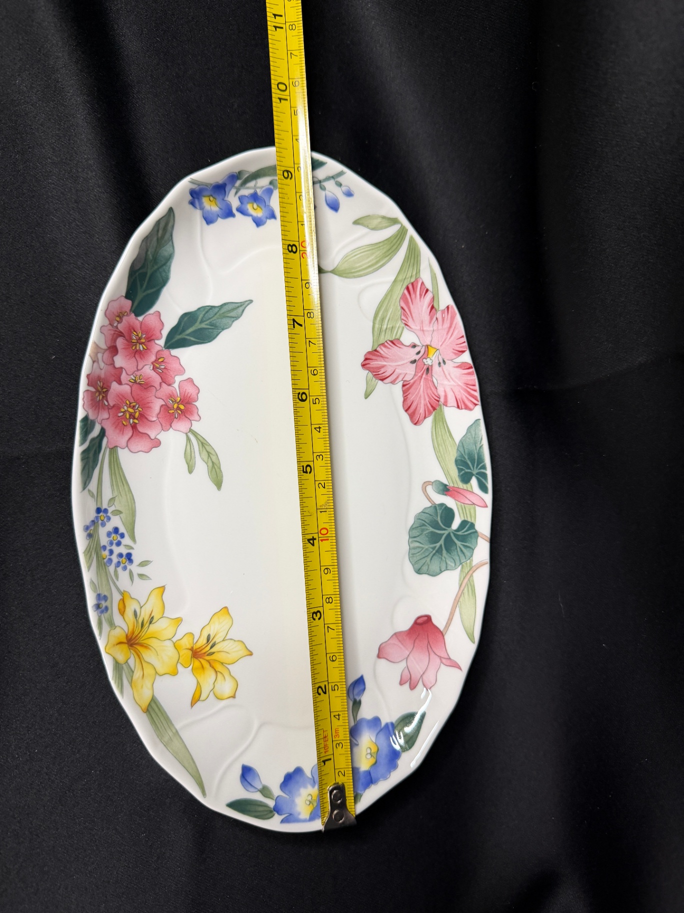 vintage oval serving platter from the Villeroy & Boch Flora Bella collection - image 3 of 3