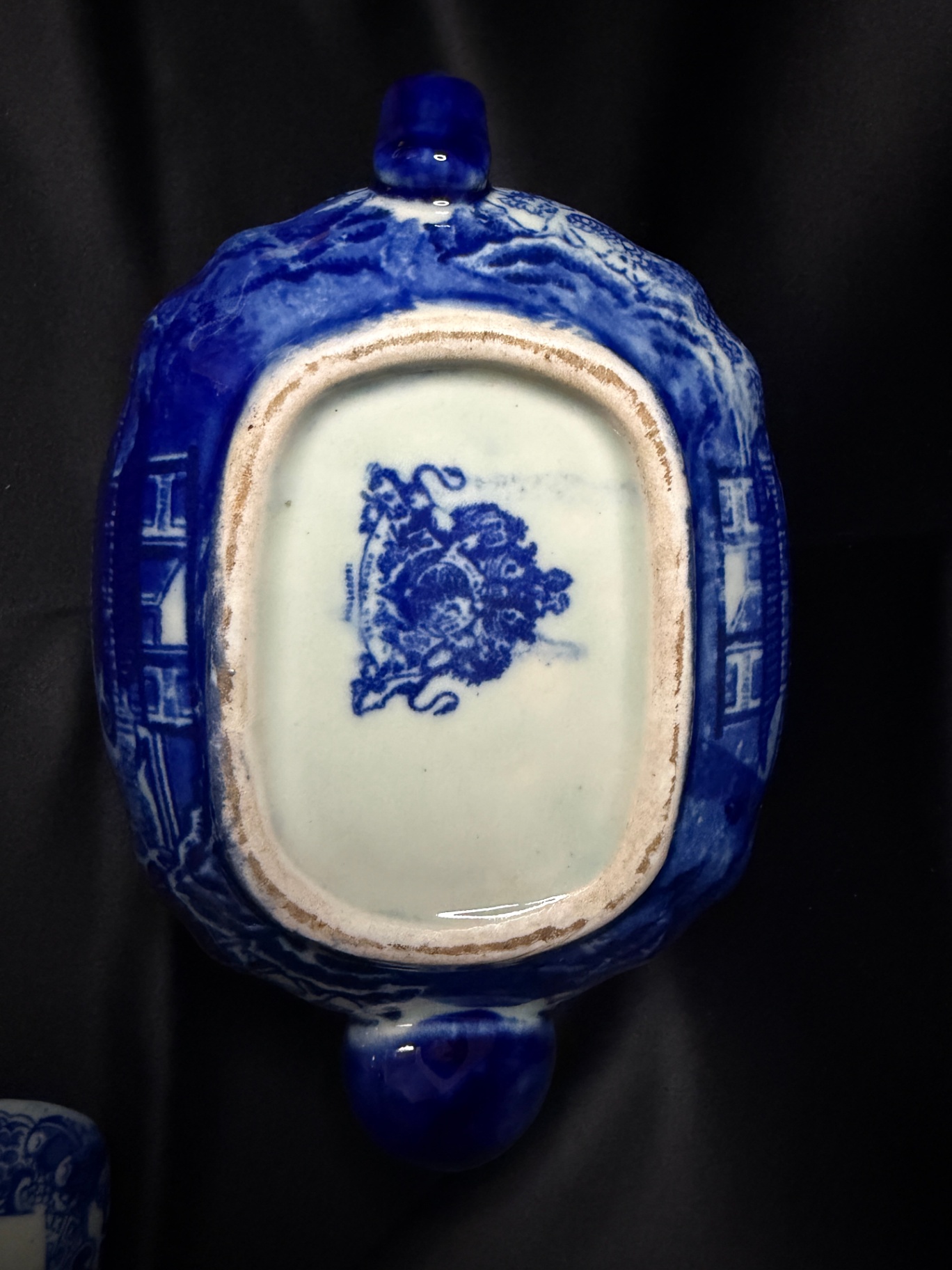 Antique Teapot - possibly ironstone - image 7 of 7