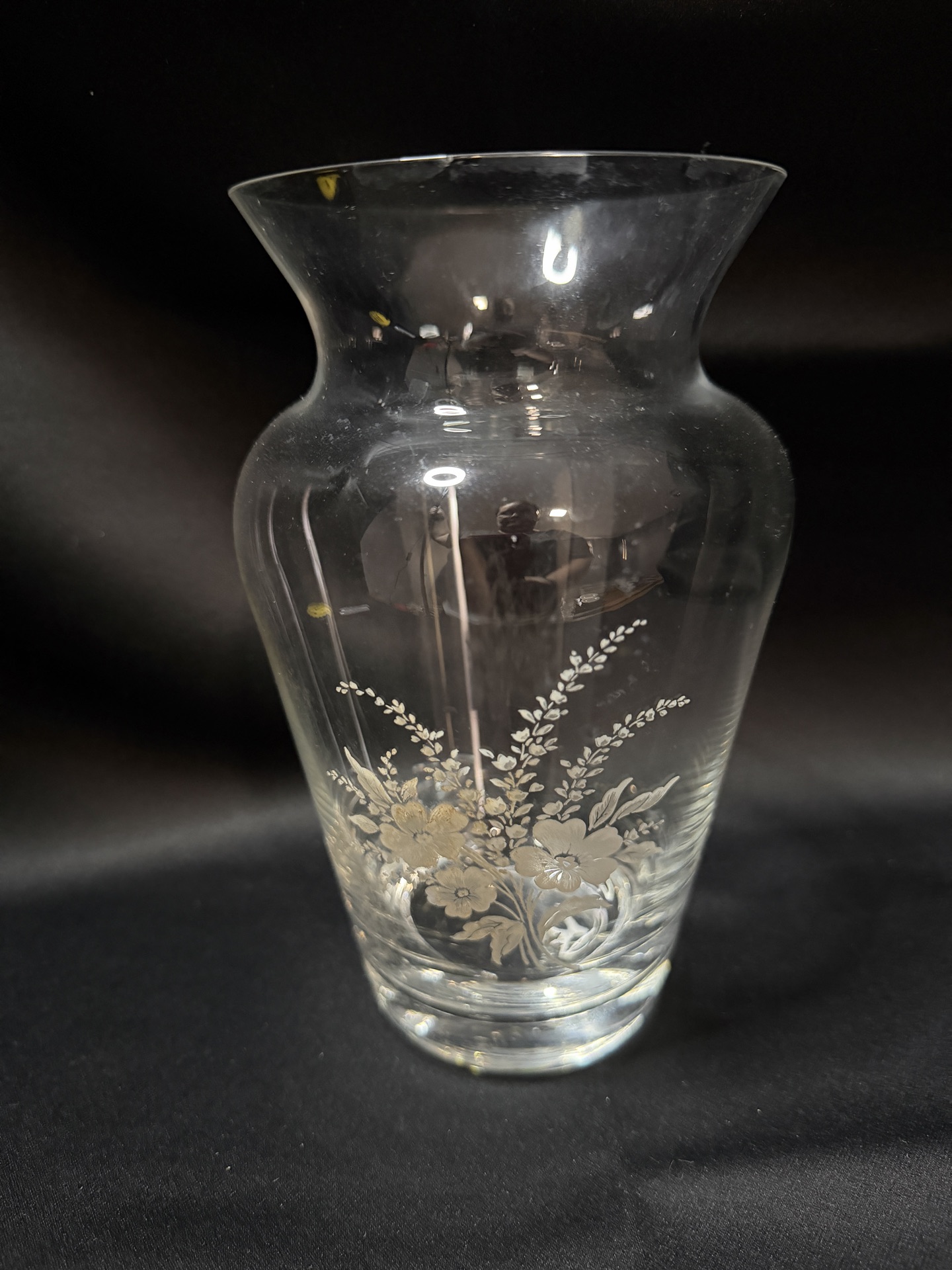 Vintage Avon Floral Bouquet Vase - image 1 of 3