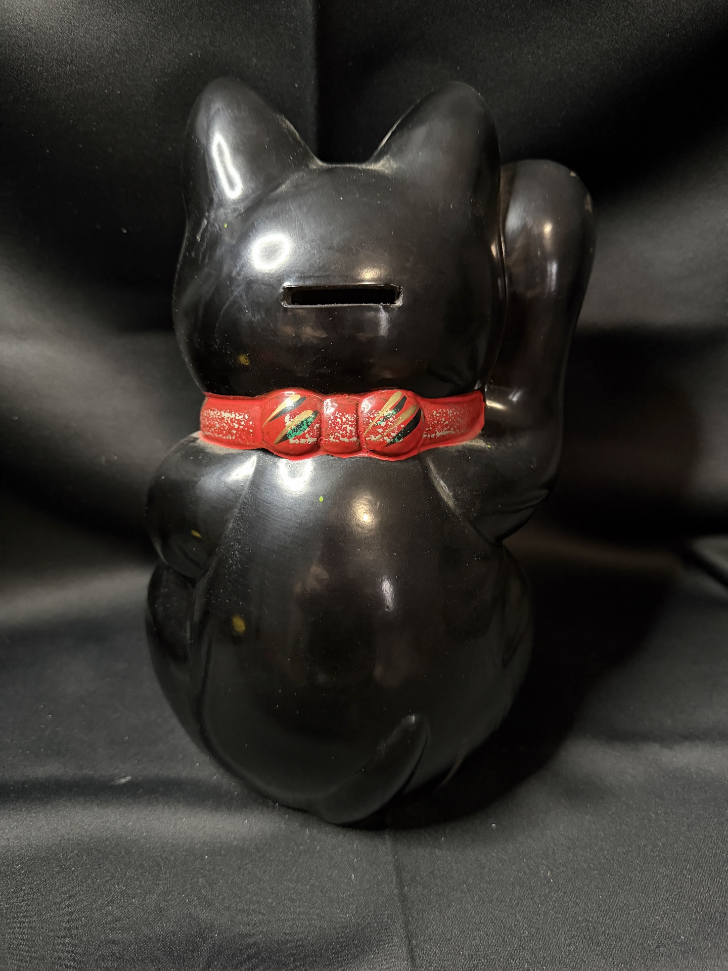 traditional Japanese Tokoname Ware Black Maneki-Neko (lucky cat) figurine/bank - image 3 of 7