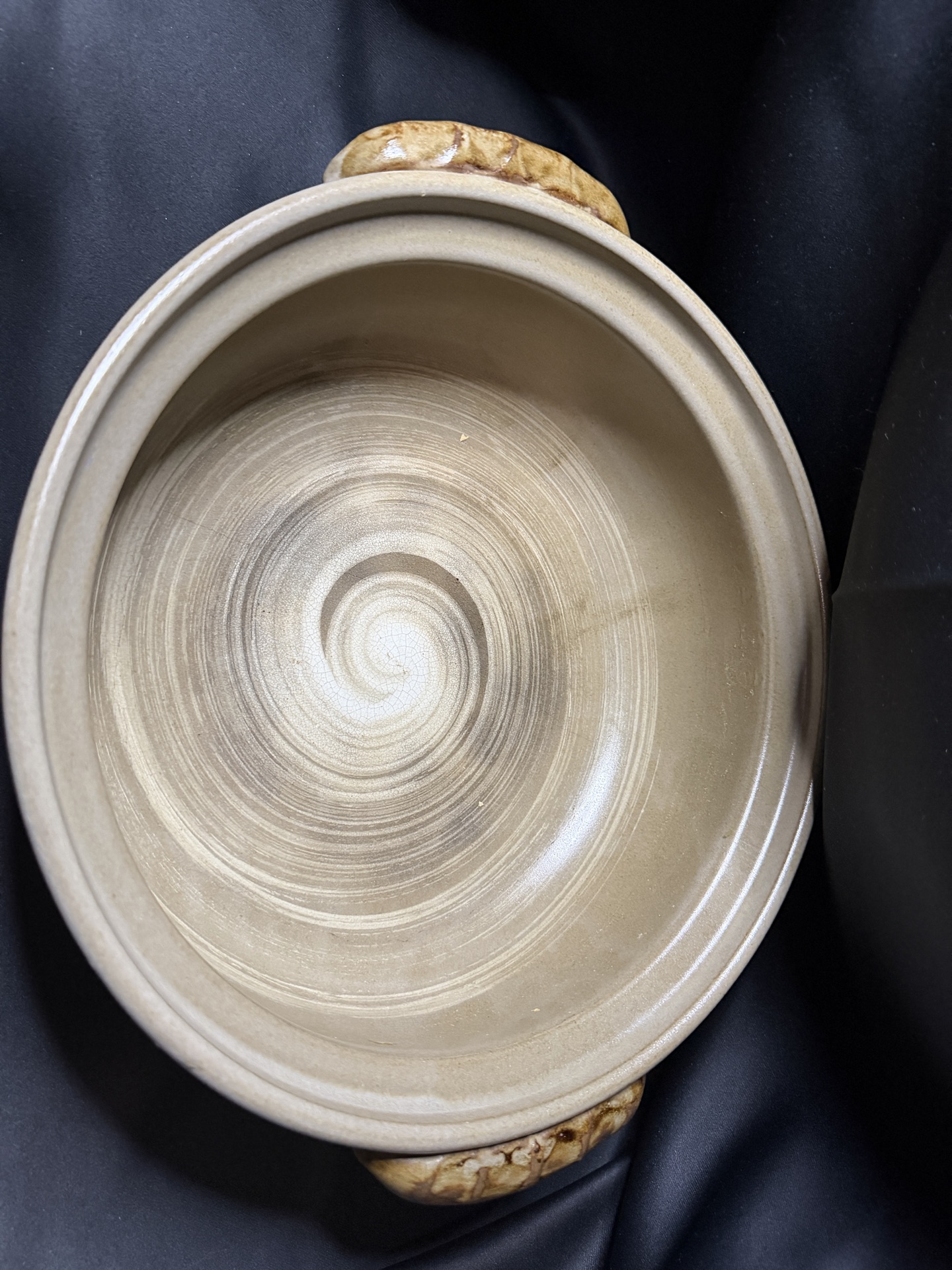 Vintage stoneware serving bowl with a metal lid - image 3 of 5