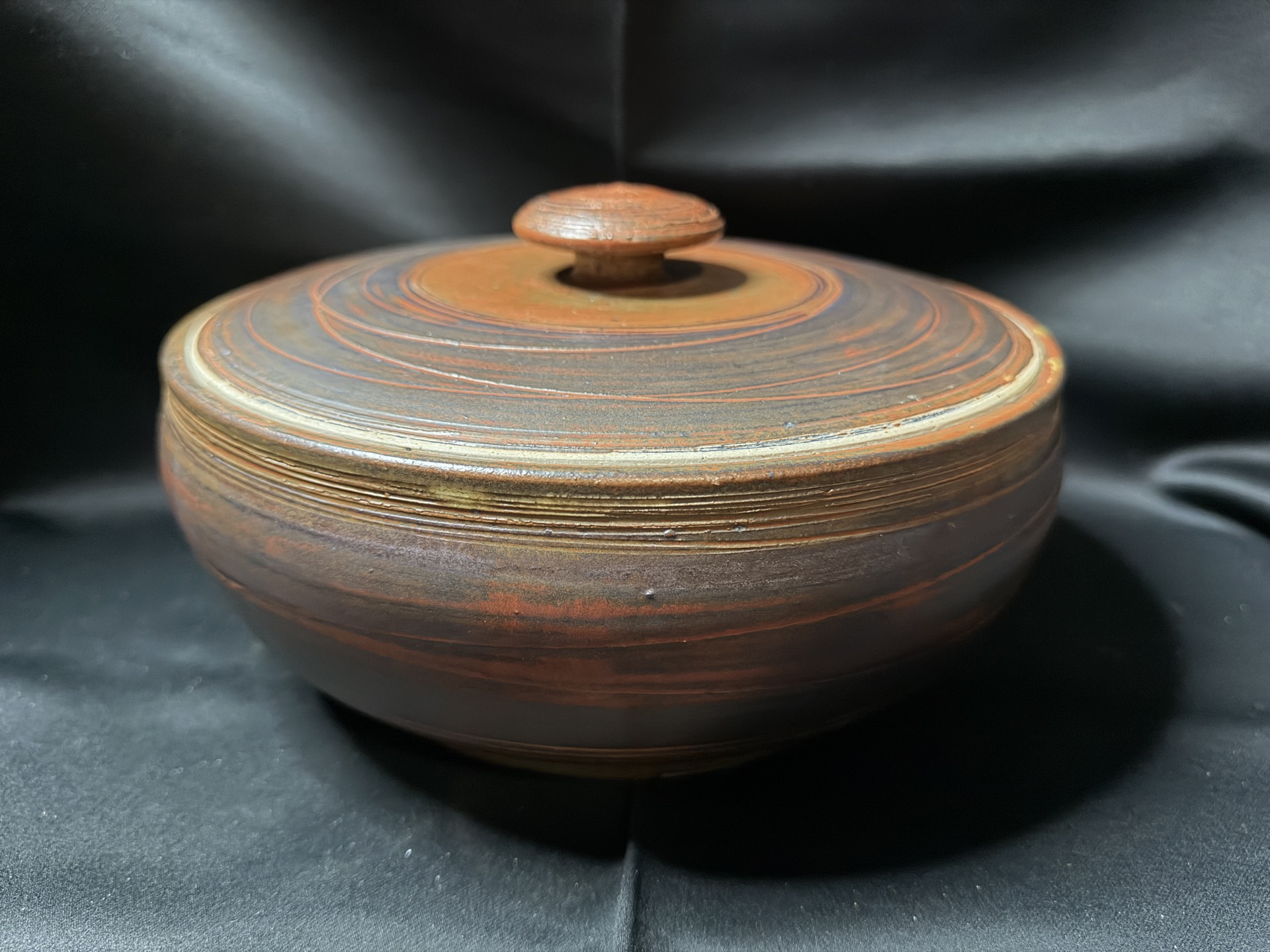 Vintage studio pottery lidden casserole dish - image 1 of 5