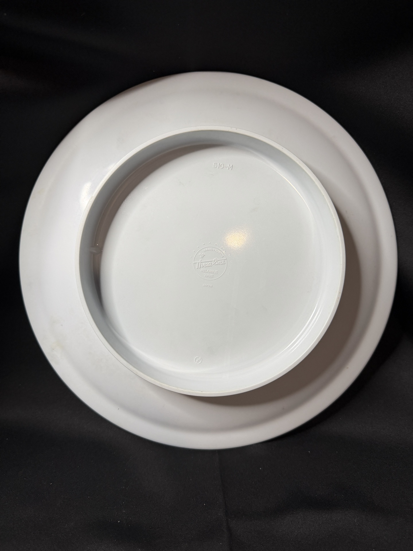 Set of 8 - Extra large vintage serving plates by Three Line Melamine Ware -Japan - image 5 of 7