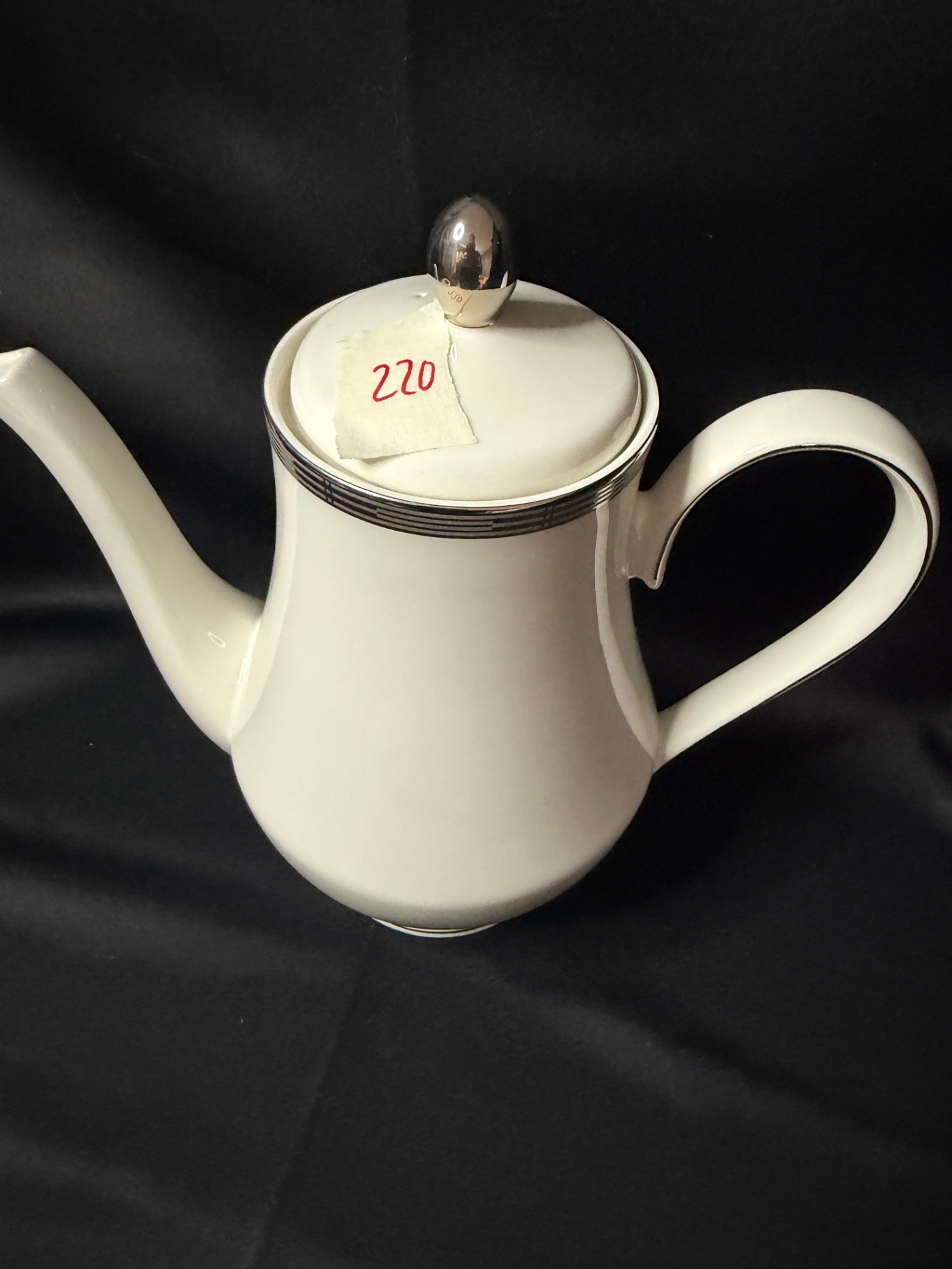 Charter Club Classics Bridgeton pattern 5-cup coffee pot with a lid and platinum rim. - image 2 of 5