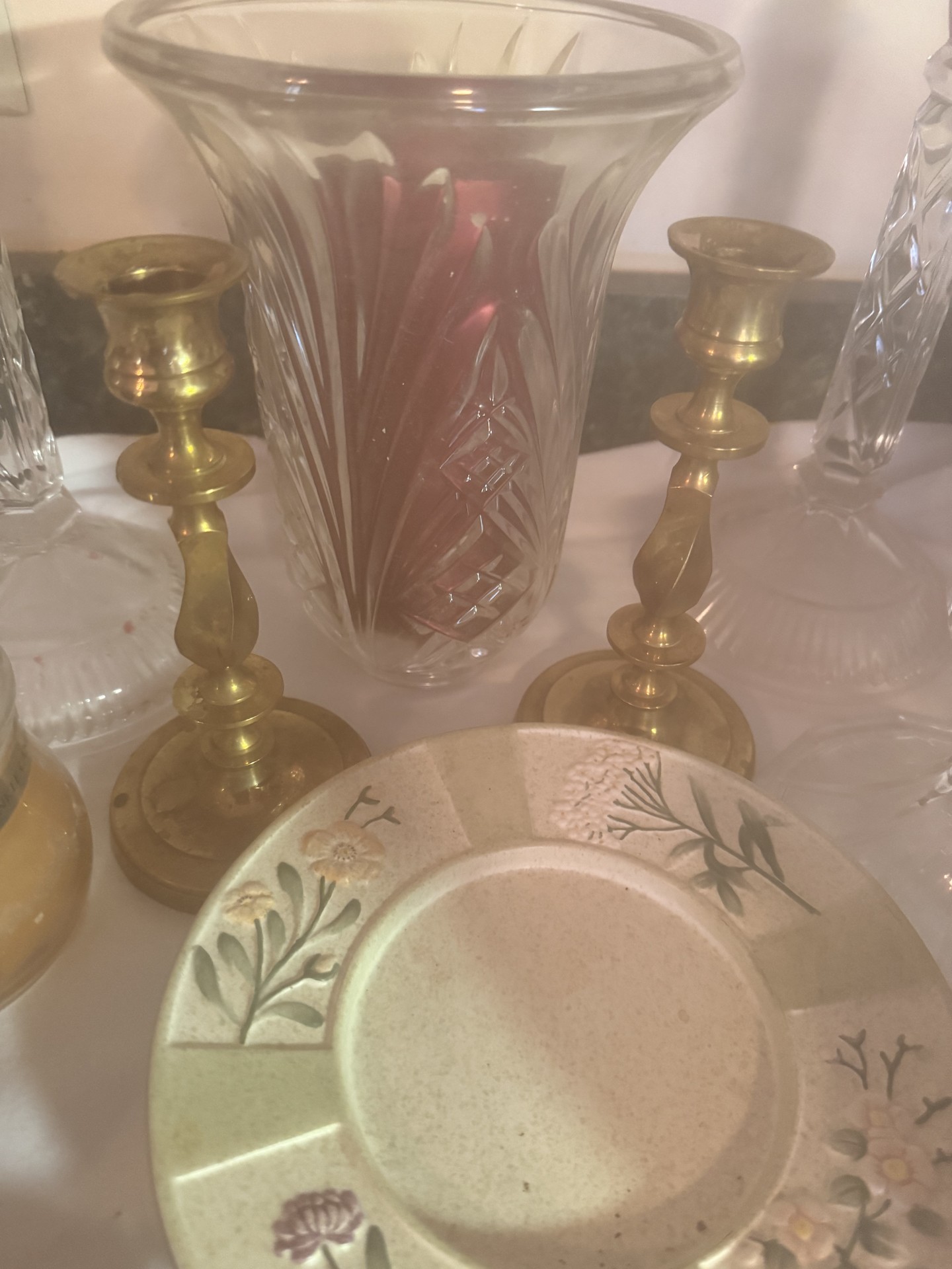 Assorted candles, candlesticks, vases and decorative ceramics - image 5 of 10