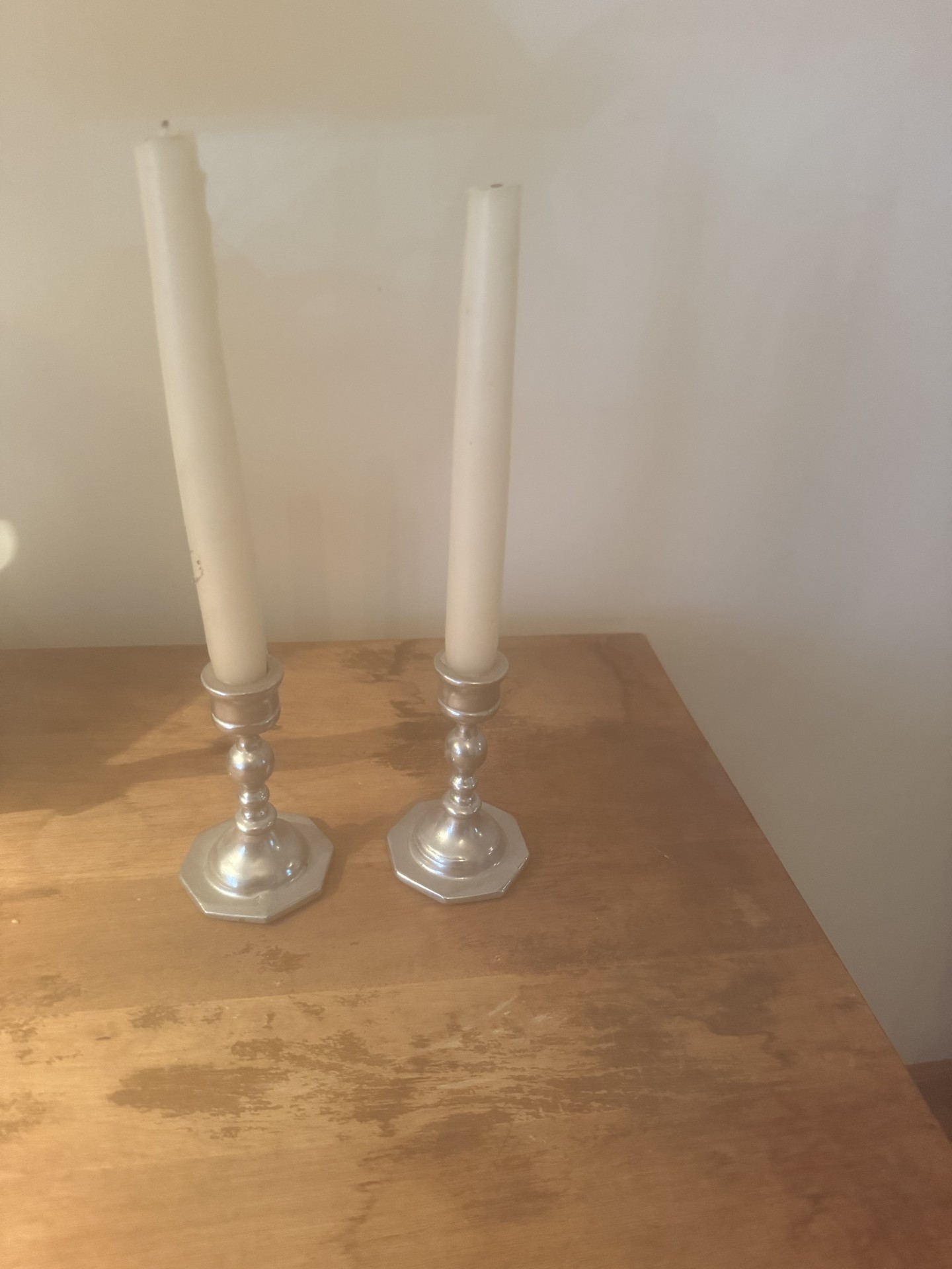 Queen Anne silver-plated pitcher with tray and candlesticks - image 6 of 7