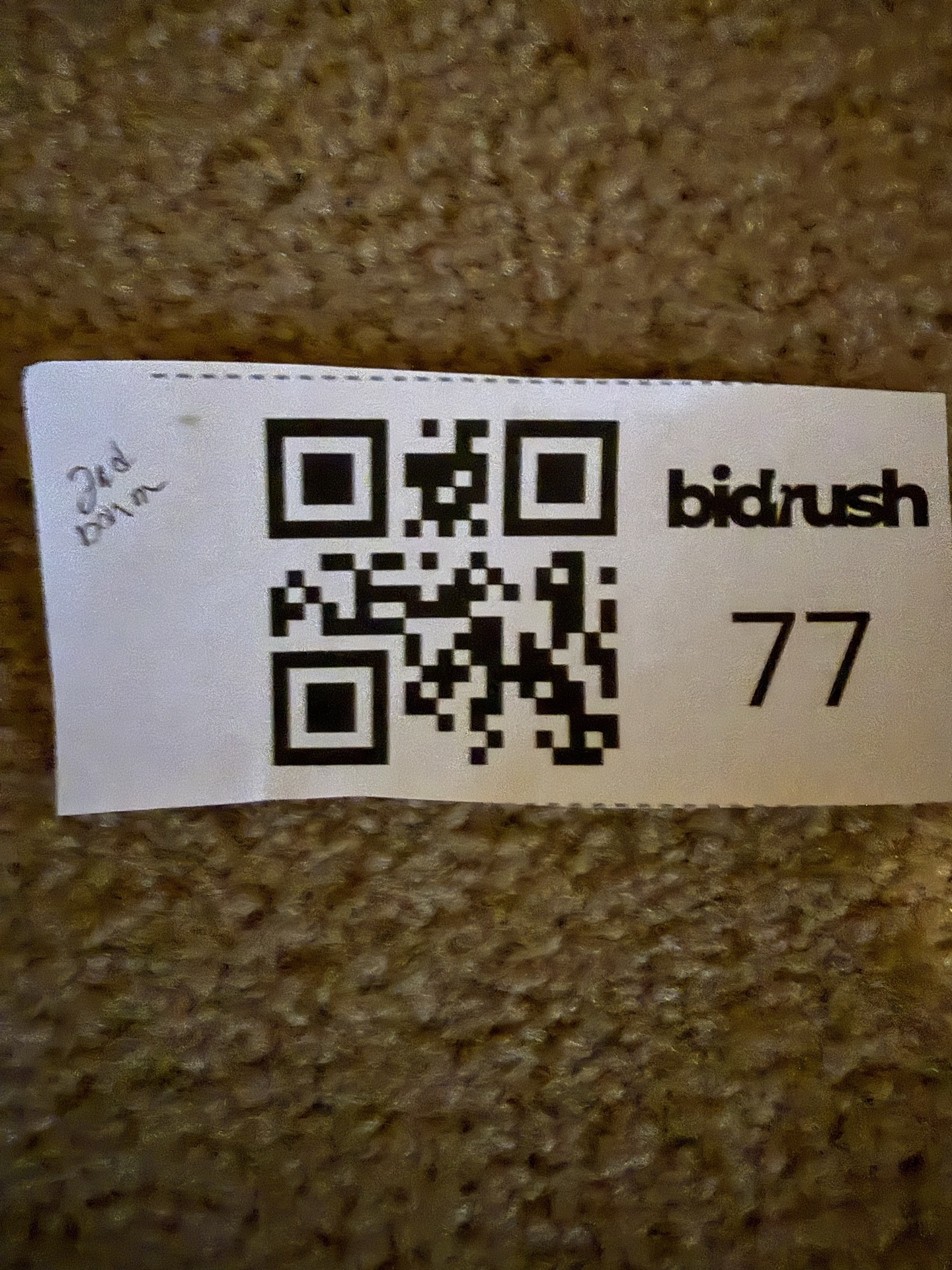 Bird-themed decorative items and books - image 4 of 4