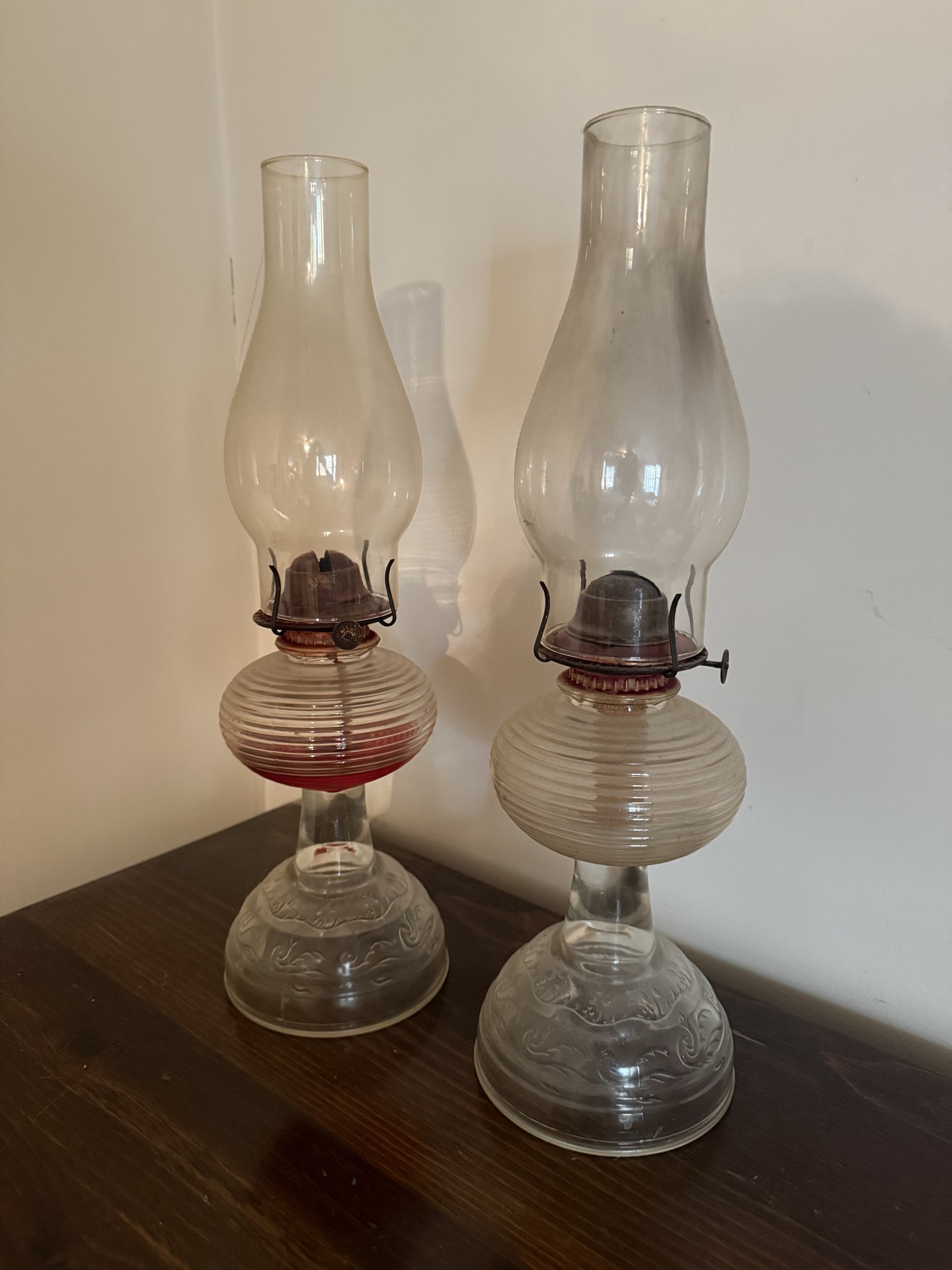 Pair of vintage glass oil lamps - image 7 of 7