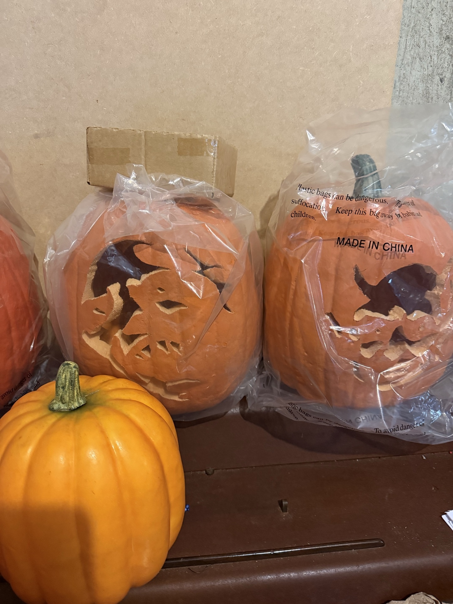 Assorted Halloween pumpkins and decorative pumpkin lanterns - image 3 of 5