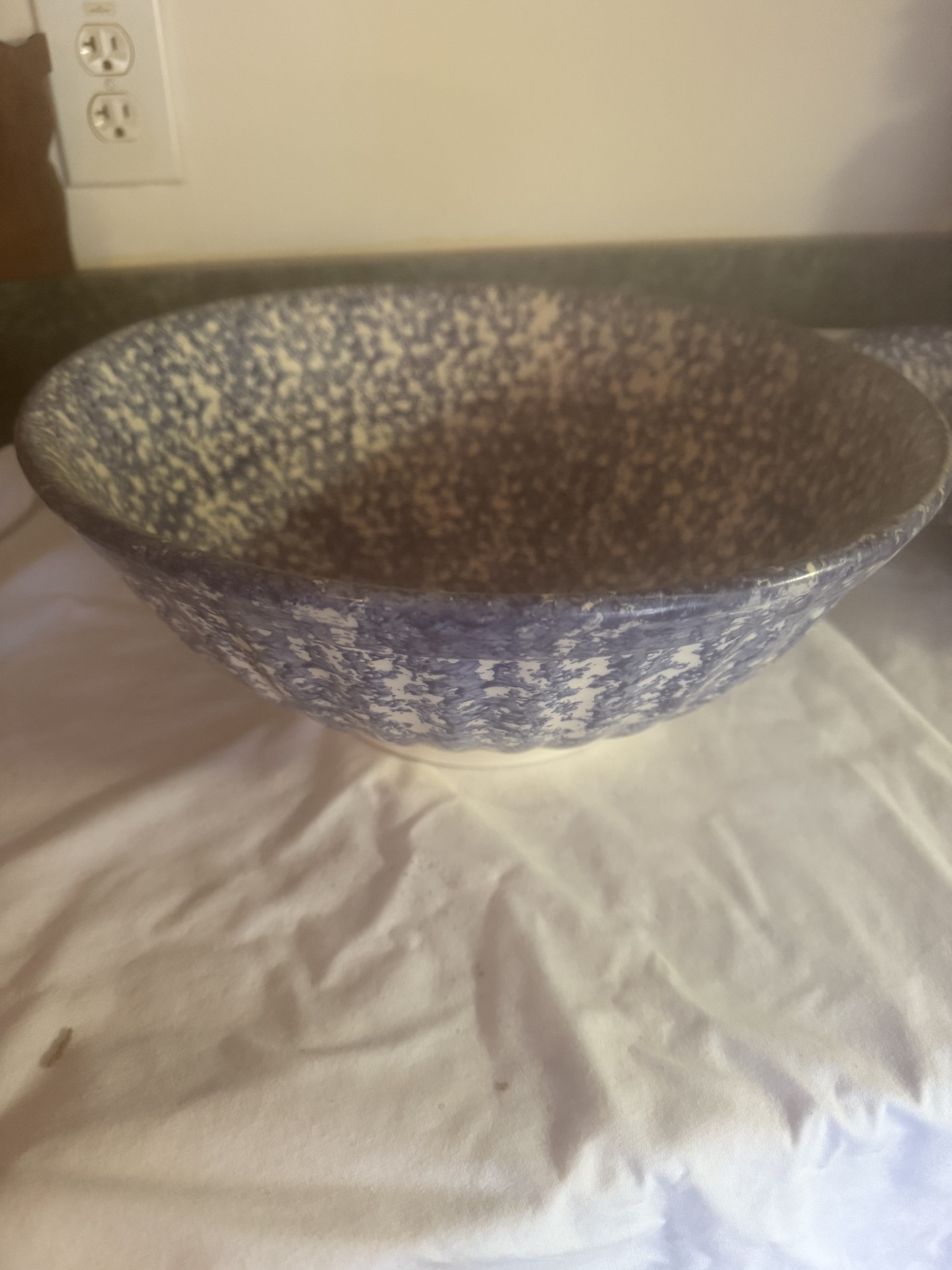 Roma Bowl Vintage blue speckled ceramic bowl and matching platter - image 5 of 9