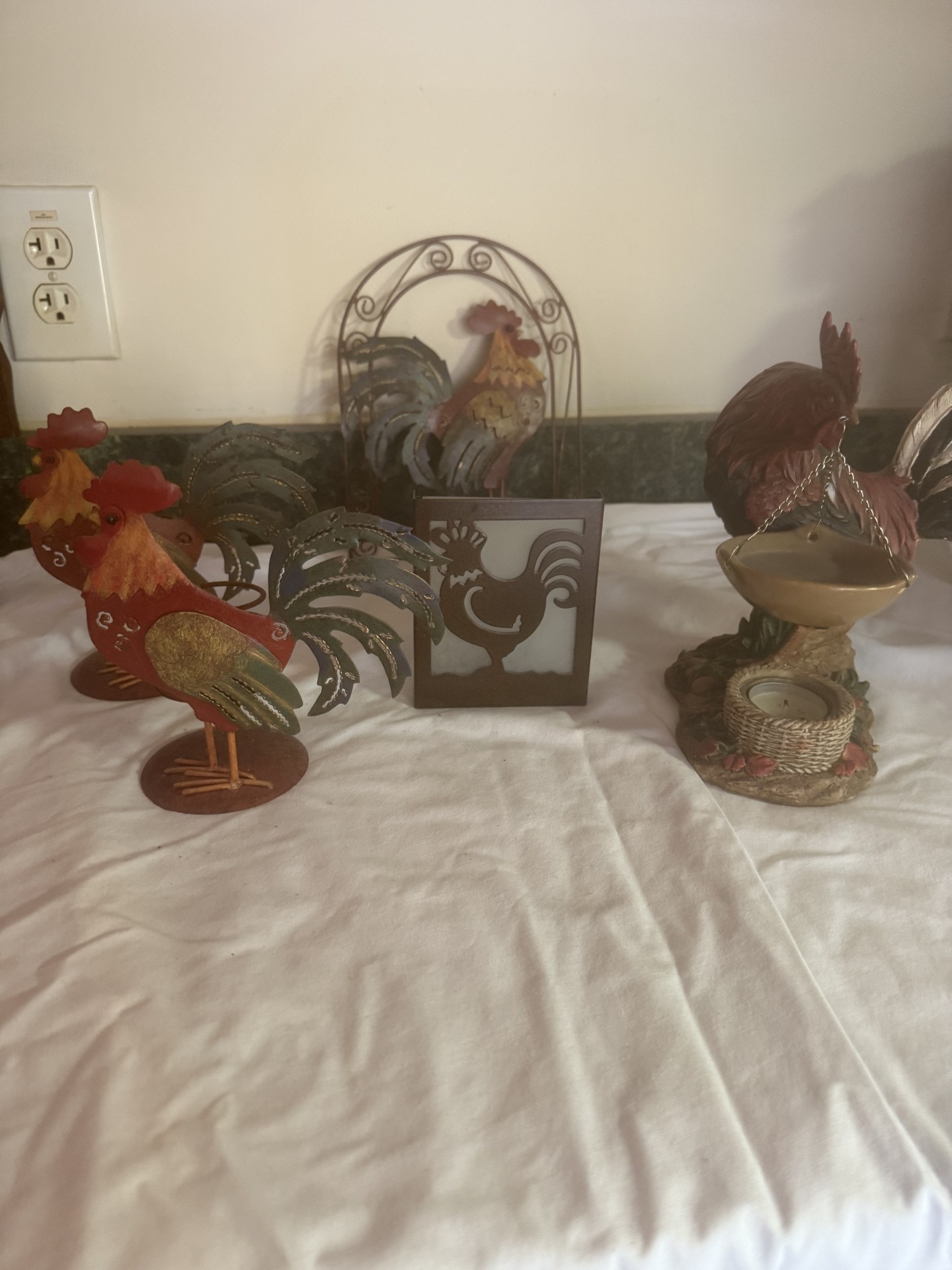Rooster-Themed Metal Decor Set - image 1 of 9