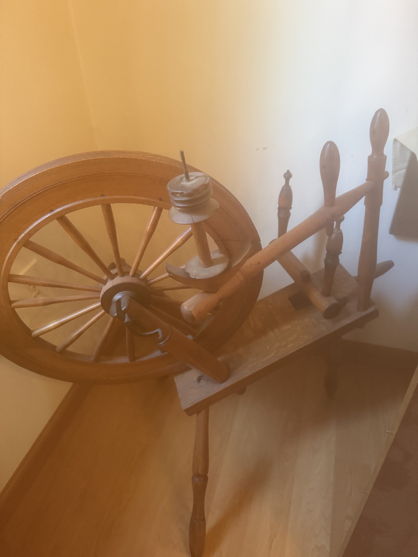 Wooden spinning wheel - image 2 of 3