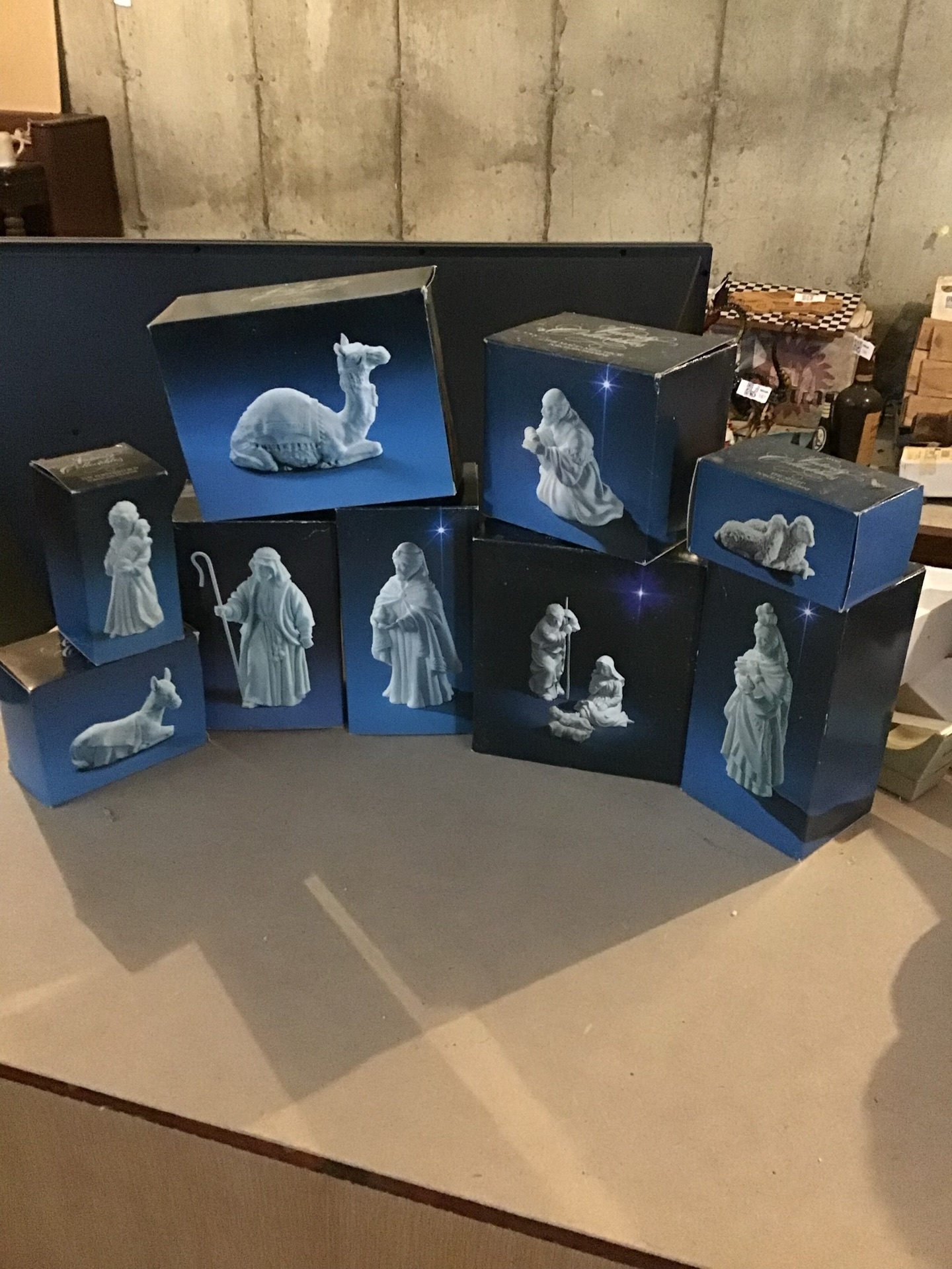 Avon Nativity Collectables boxed figurines - image 1 of 2