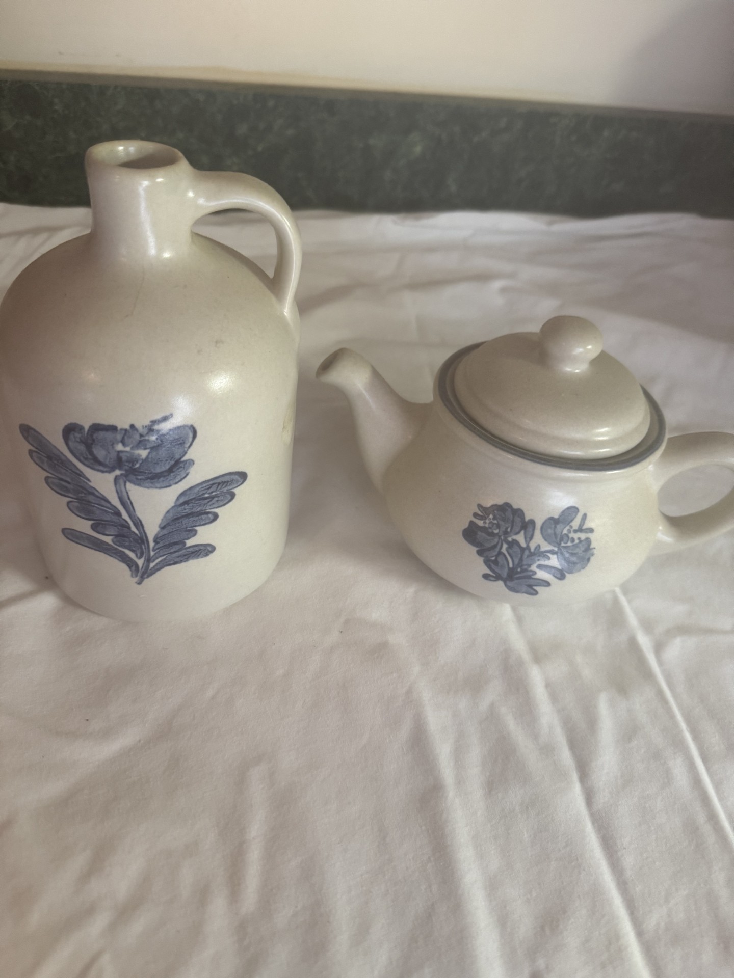 Plfizgraph Yorktowne Stoneware jug and teapot - image 1 of 4