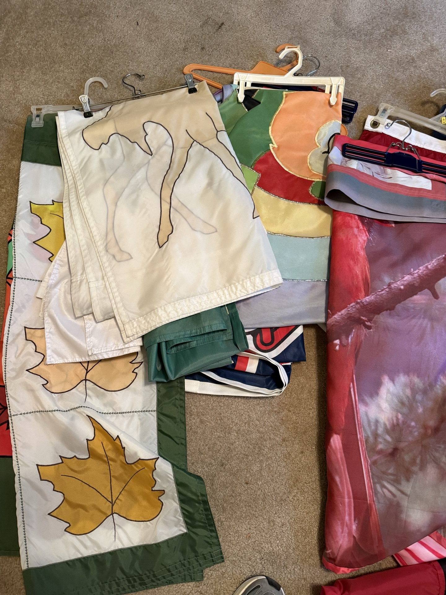 Assorted outdoor flags and banners - image 4 of 6