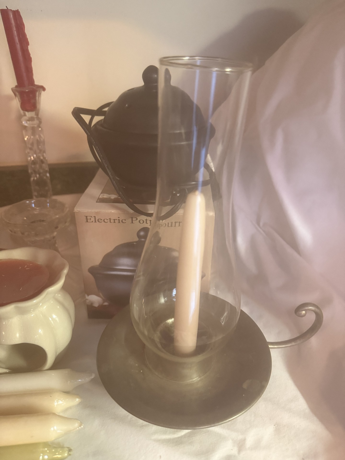 Assorted candles, candlesticks, vases and decorative ceramics - image 7 of 10