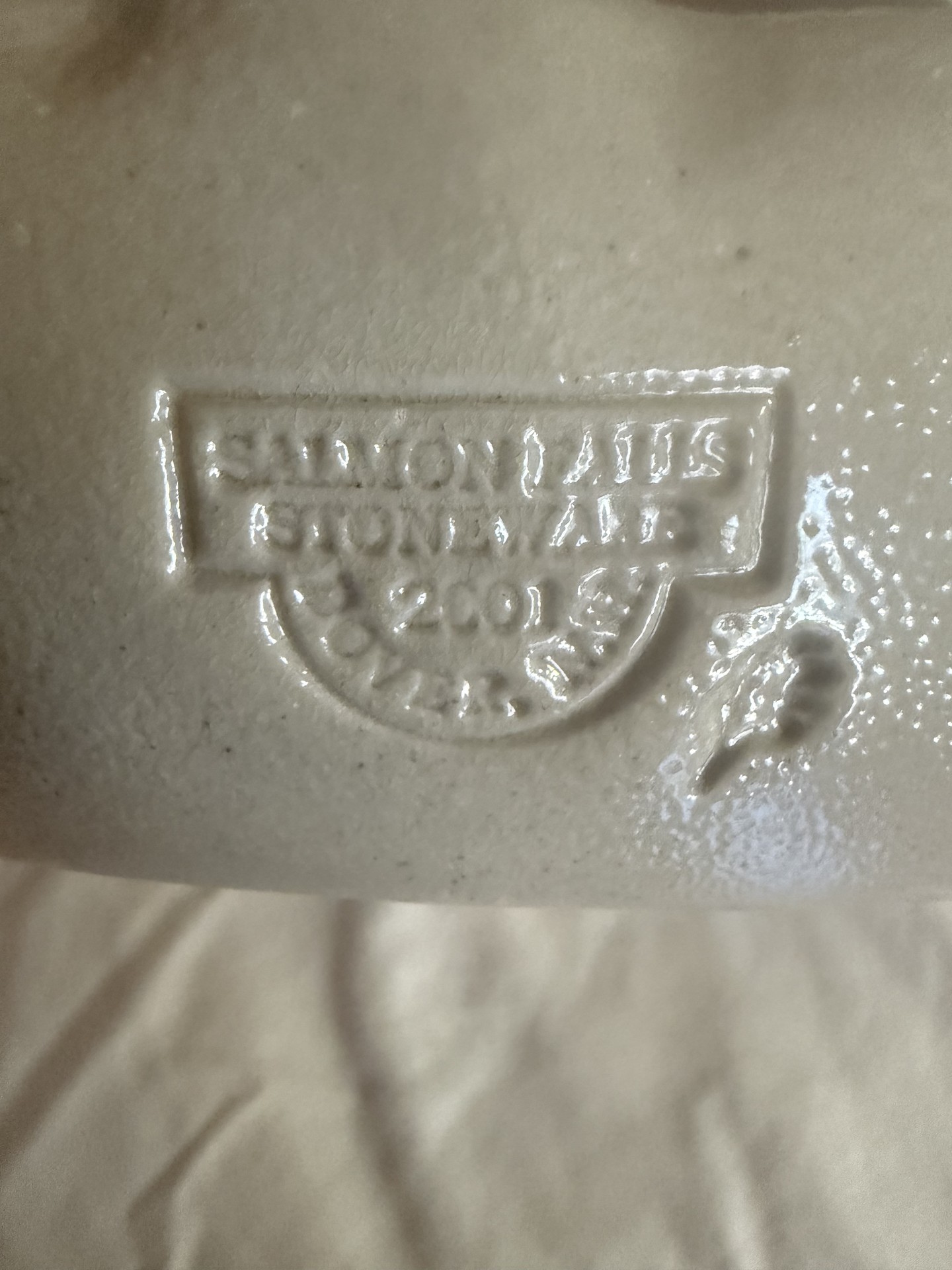 Assorted bakeware: Pyrex glass casserole with lid, glass baking dishes, and Salmon Falls stoneware fruit-pattern dish - image 5 of 13