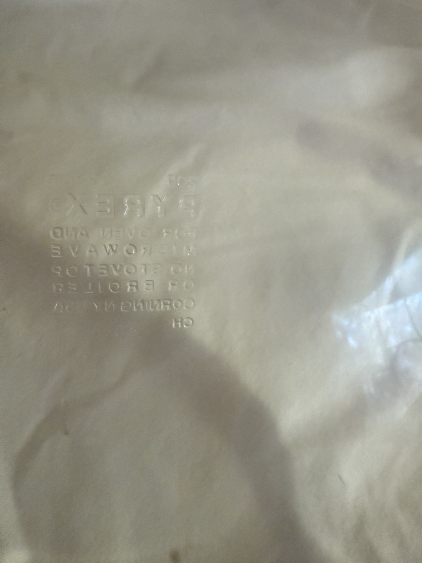 Assorted bakeware: Pyrex glass casserole with lid, glass baking dishes, and Salmon Falls stoneware fruit-pattern dish - image 7 of 13