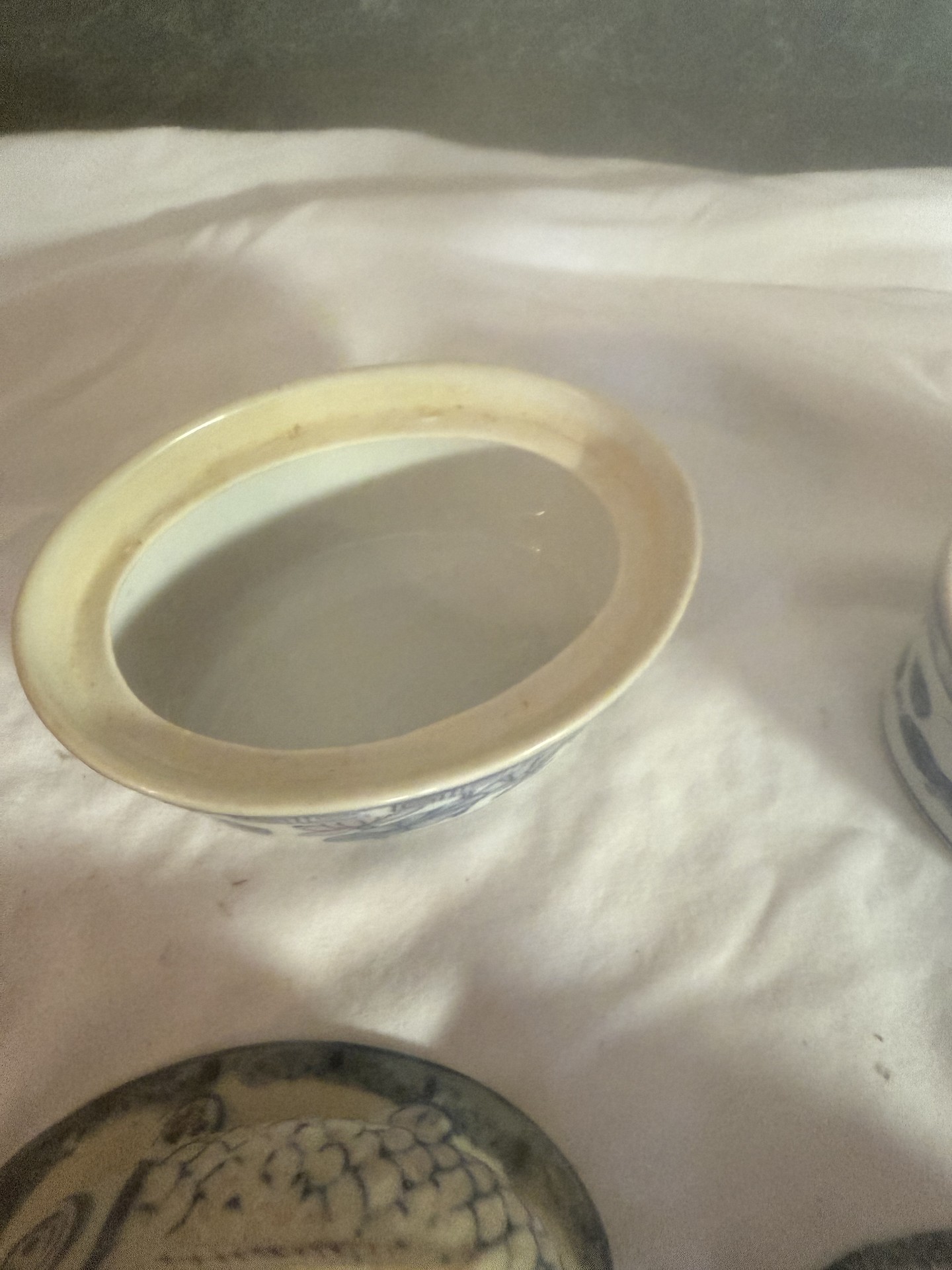 Brown-glazed ceramic jars and koi-fish covered dish with blue-and-white porcelain motifs - image 6 of 10