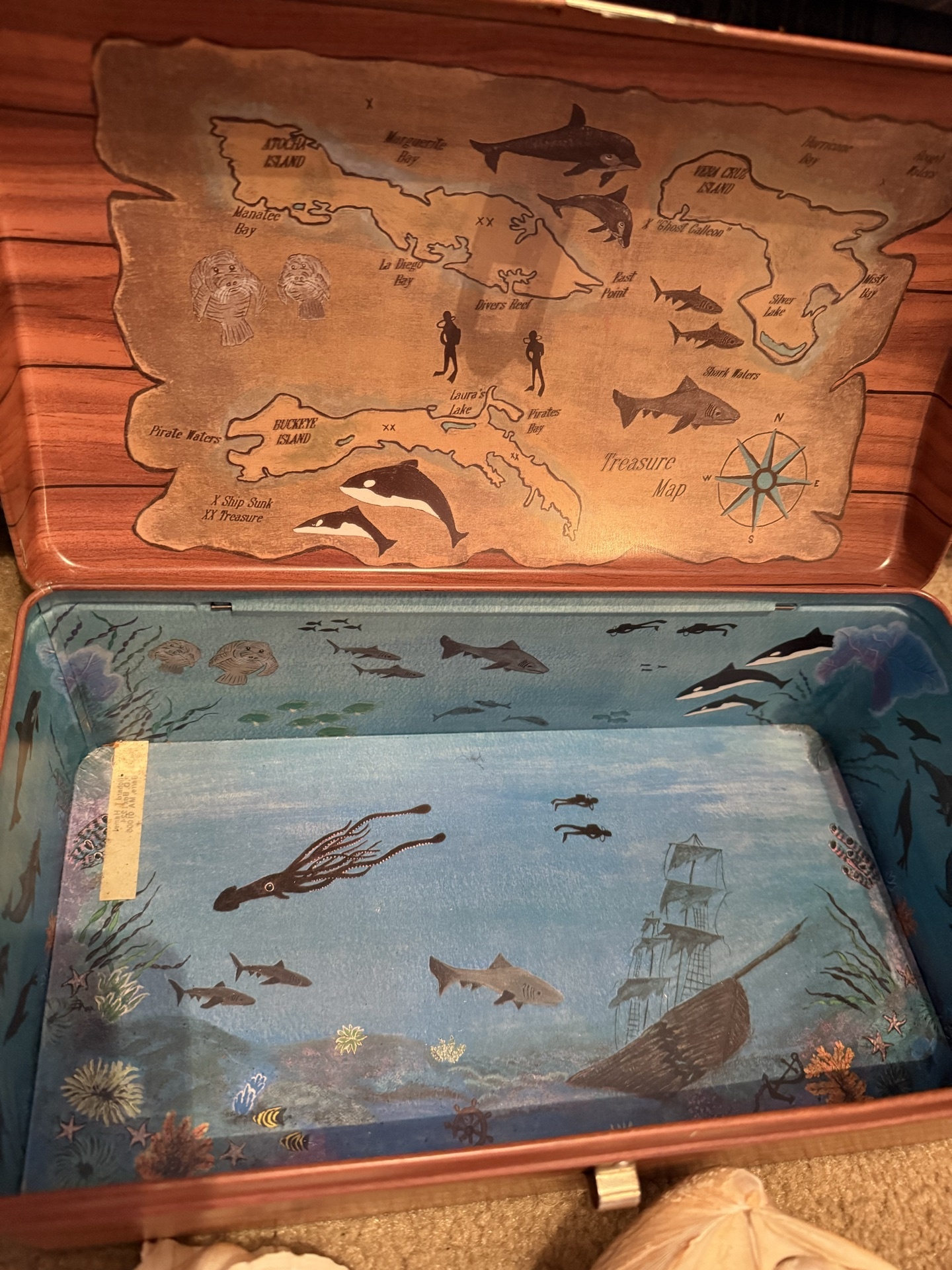 Coastal seashells, geodes, lighthouse models, and decorative chest - image 6 of 8