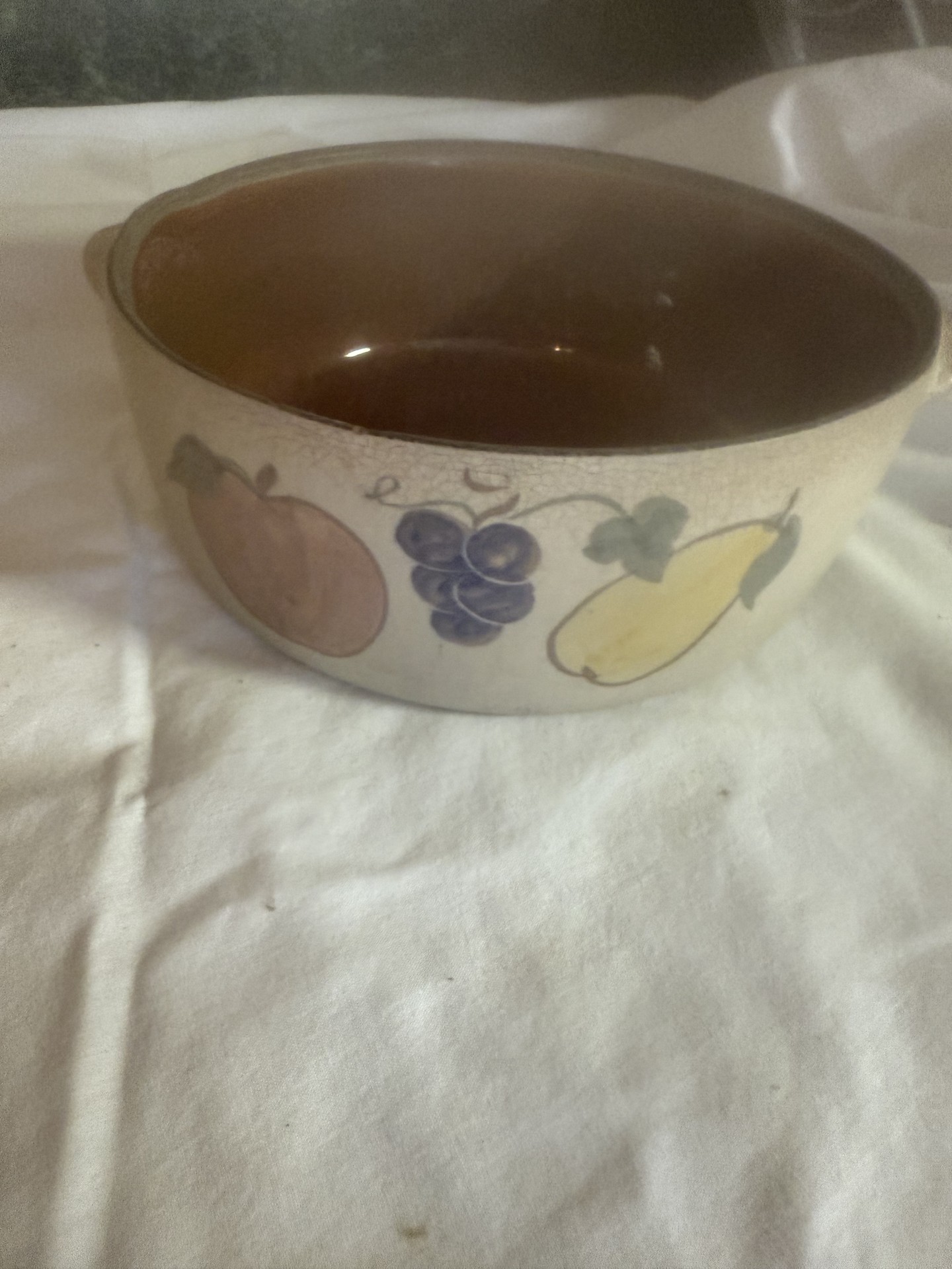 Assorted bakeware: Pyrex glass casserole with lid, glass baking dishes, and Salmon Falls stoneware fruit-pattern dish - image 9 of 13