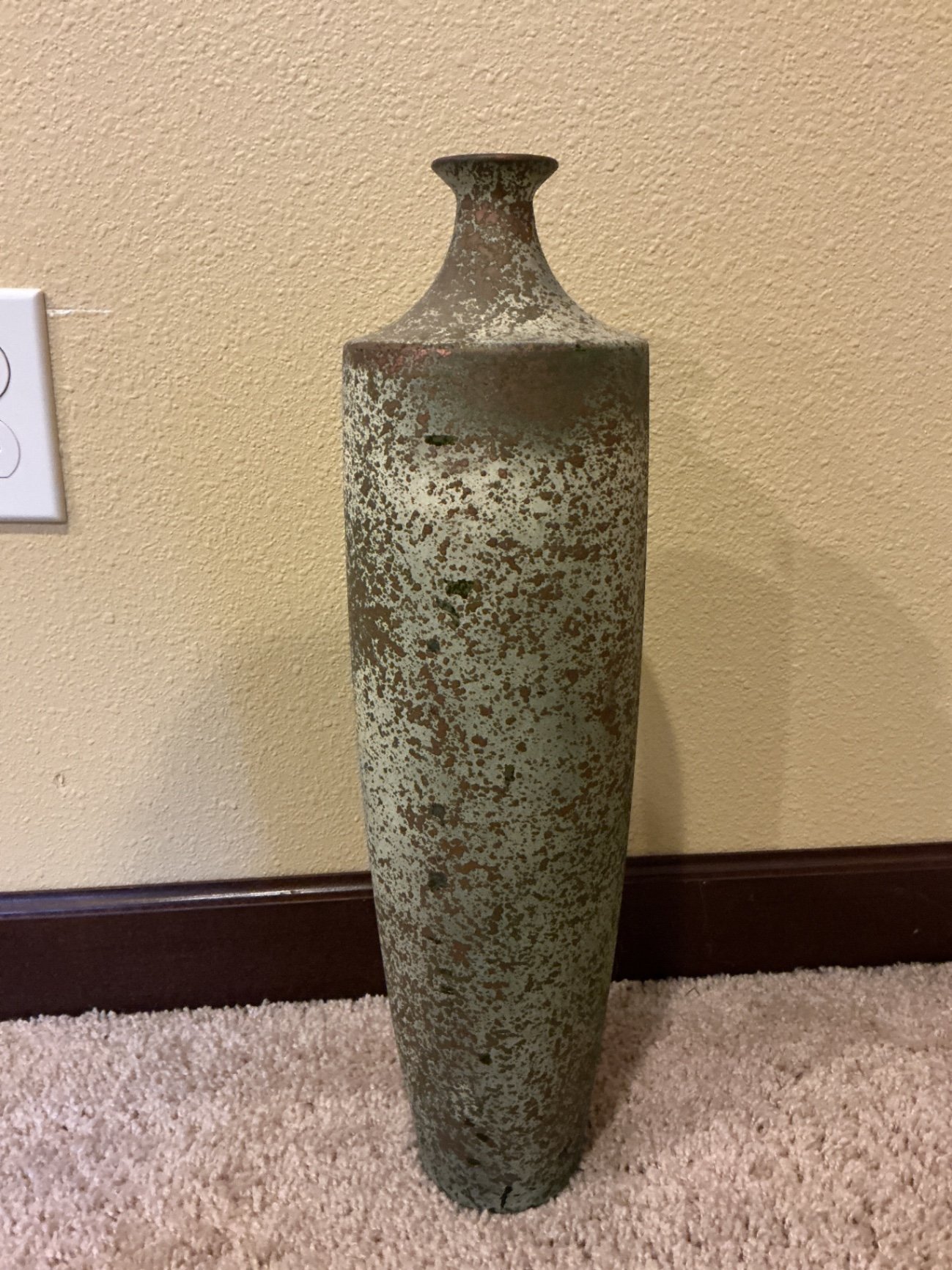 Decorative folding fan and glass vase - image 4 of 5