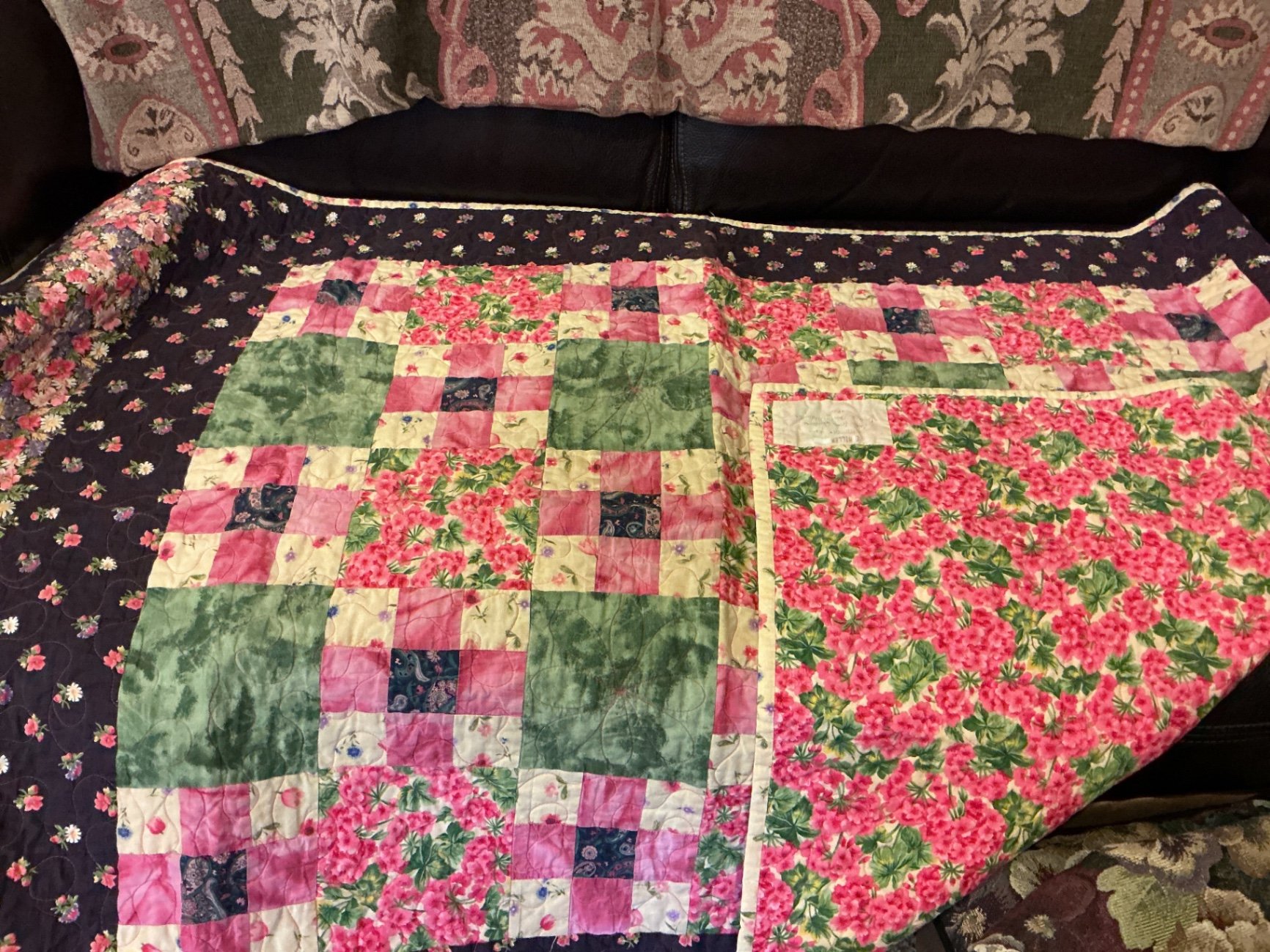 Floral quilt, chenille throw, Woven textiles - image 2 of 9