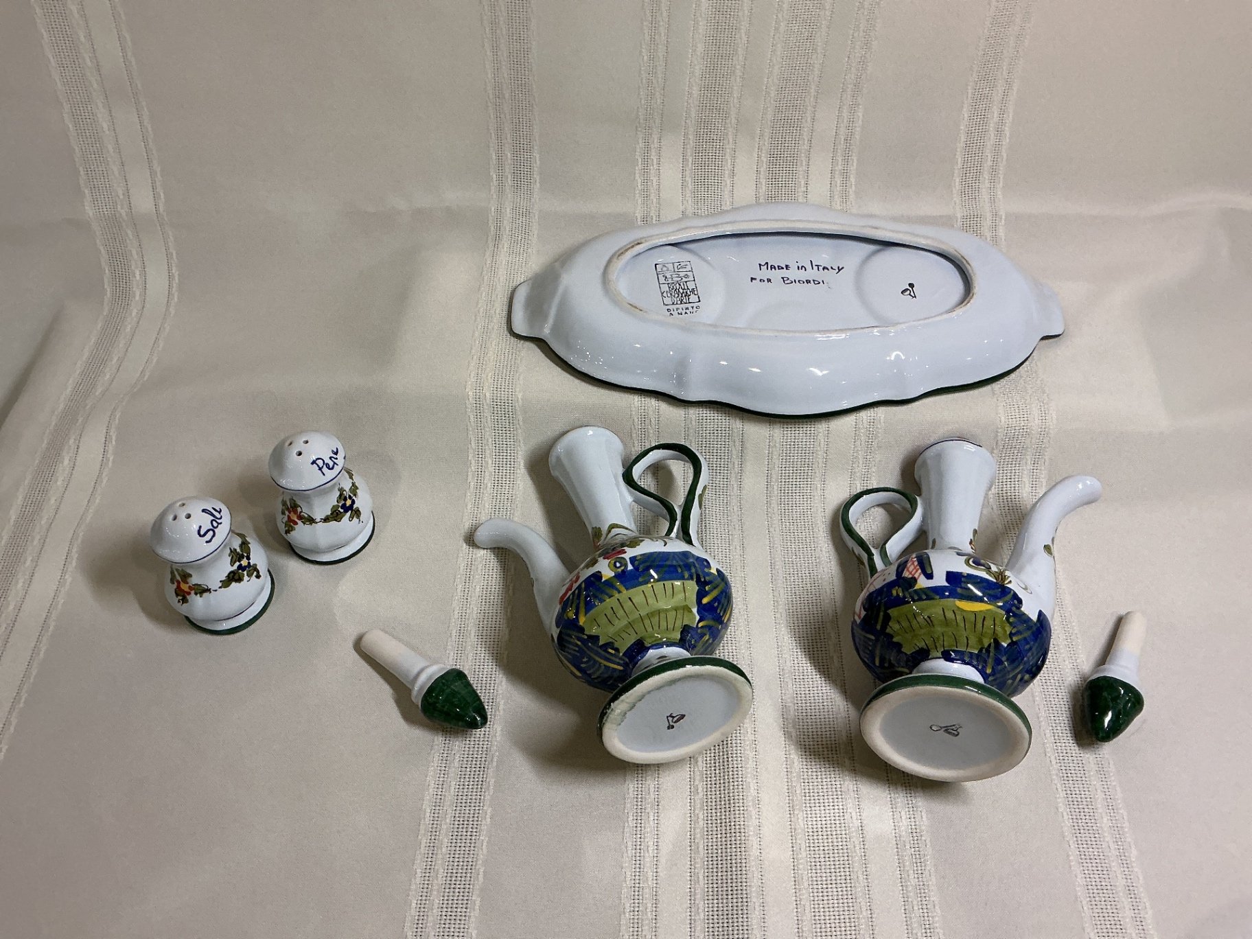 Biordi Hand painted ceramic serving ware  - image 4 of 5