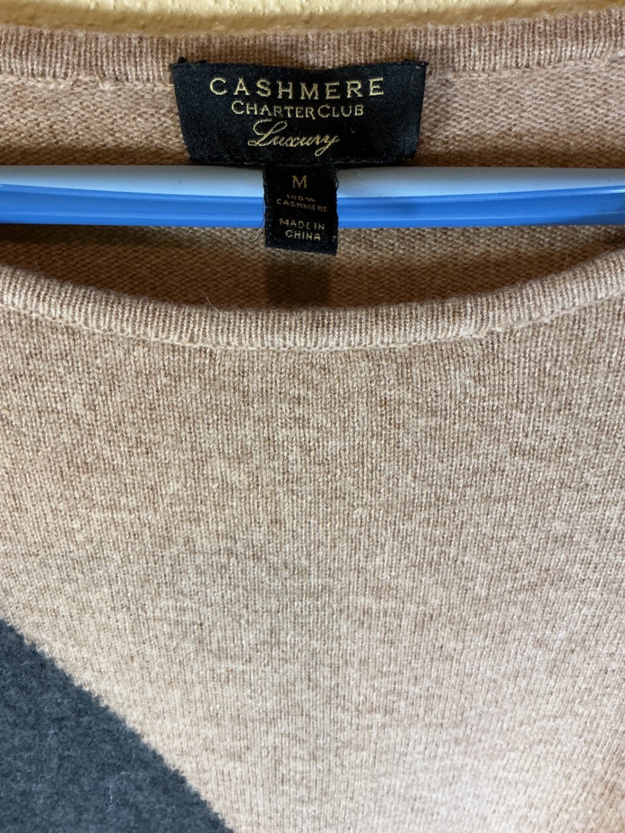 Woman’s Cashmere and more - image 3 of 15