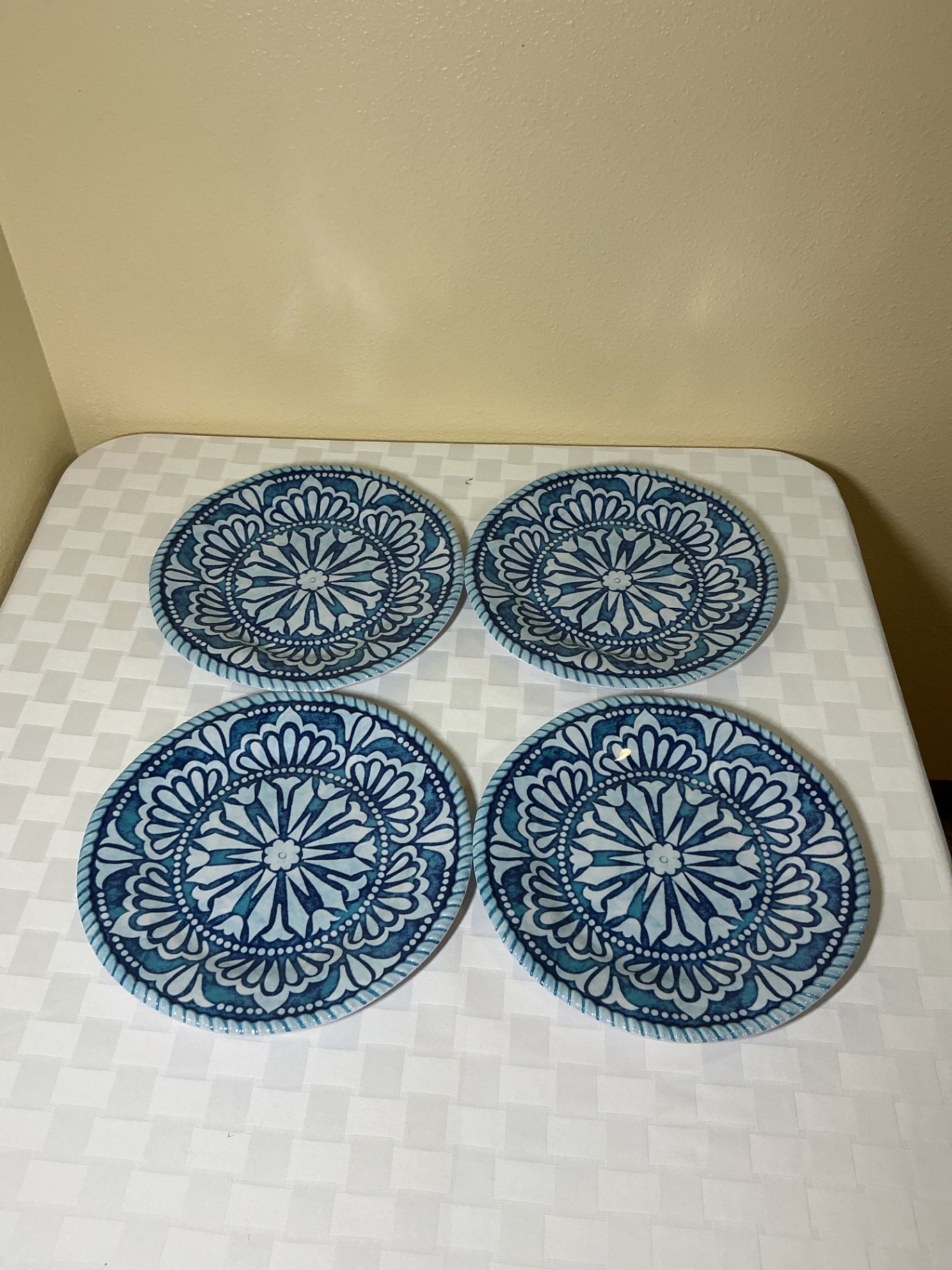 Outdoor Dining - image 4 of 4