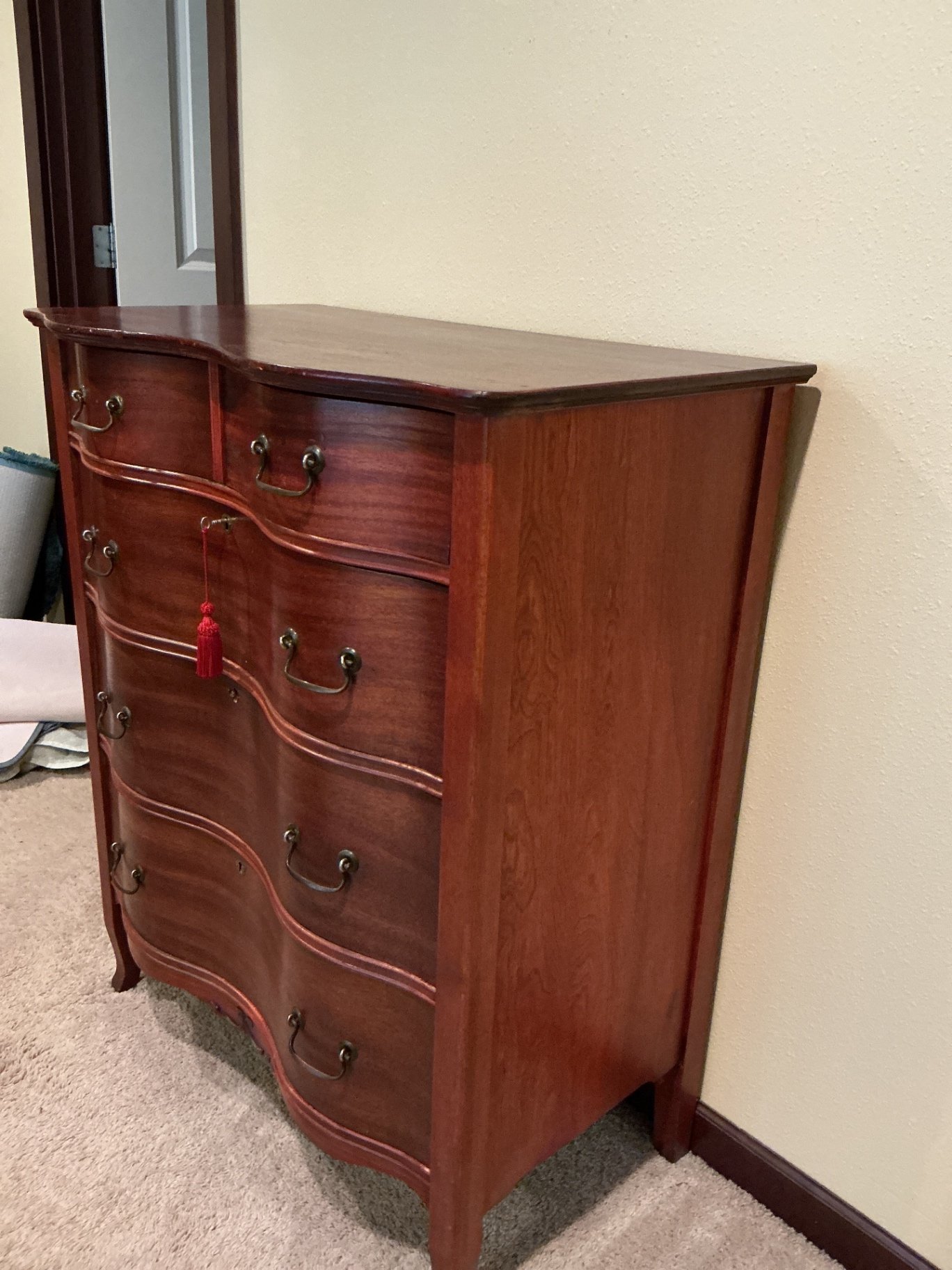 Vintage curved-front dresser with brass hardware - image 3 of 8