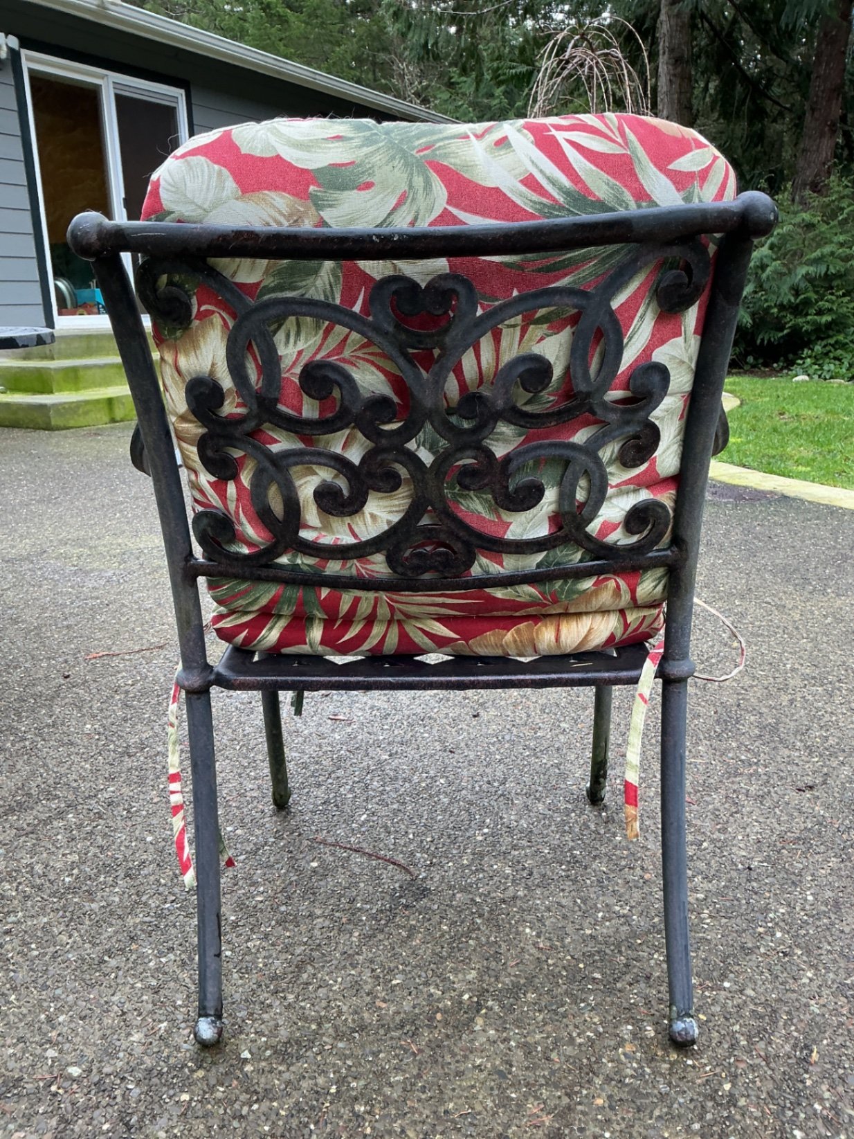 Round Metal Patio Dining Table with Four Cushioned Chairs - image 8 of 9