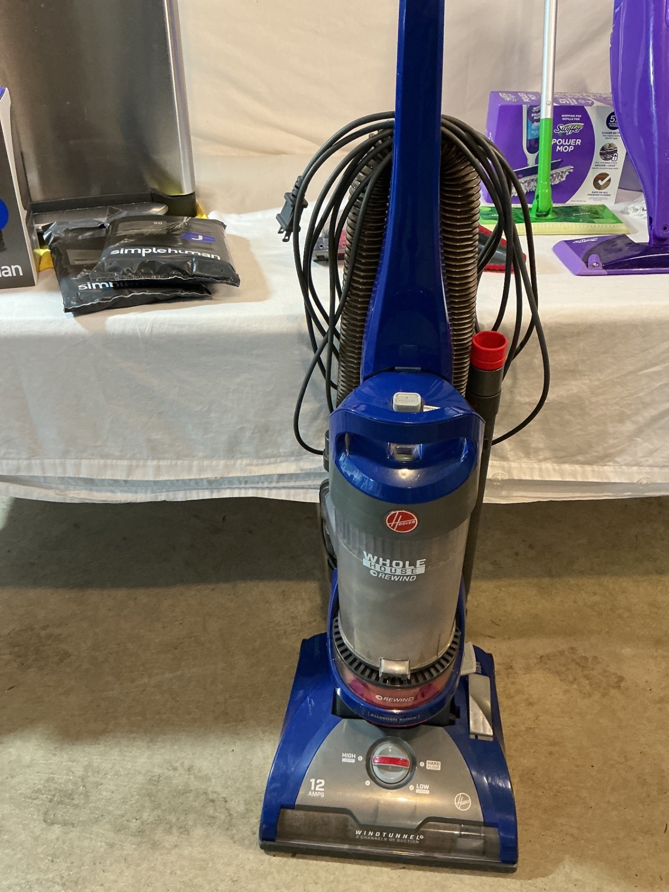 Cleaning equipment and supplies - image 4 of 5