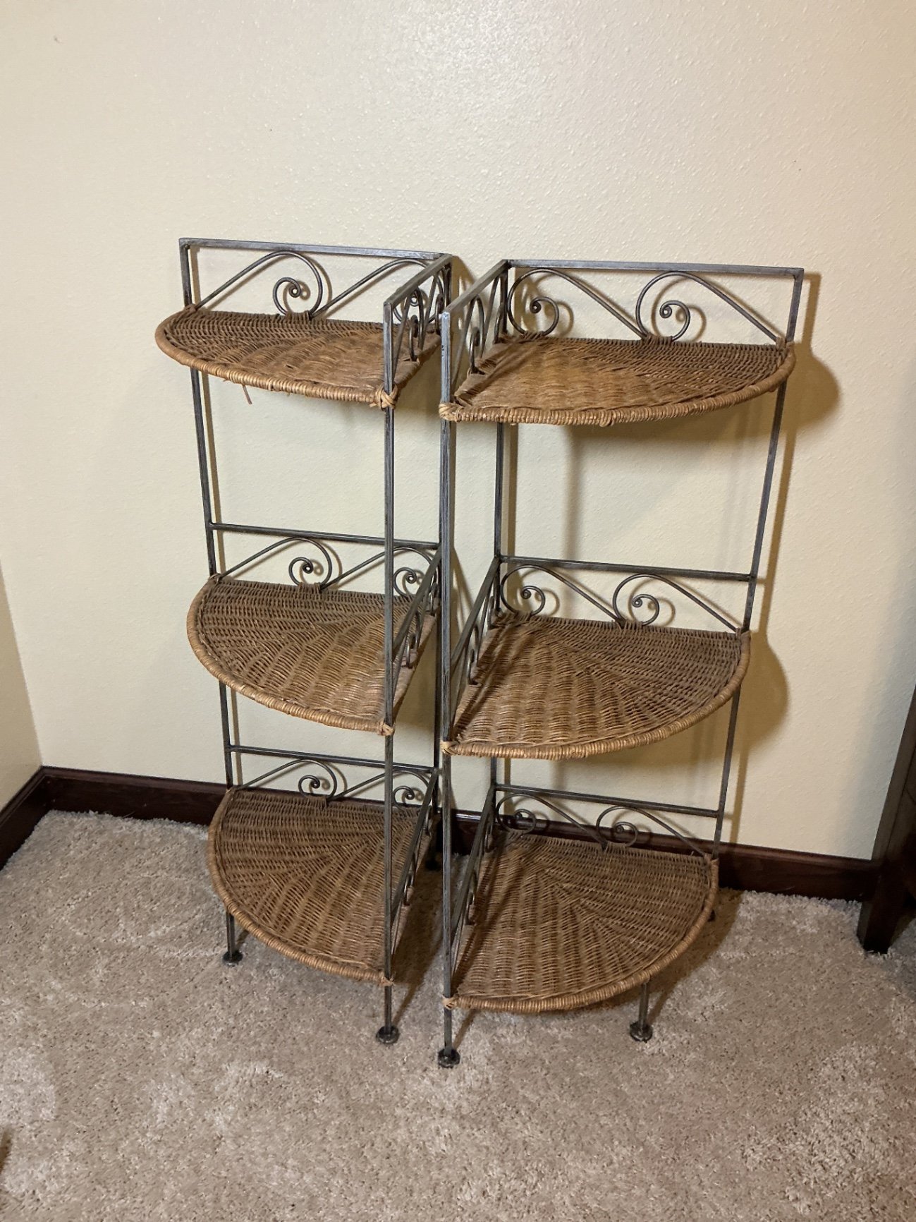 Two metal-framed corner shelves with wicker shelves - image 1 of 3