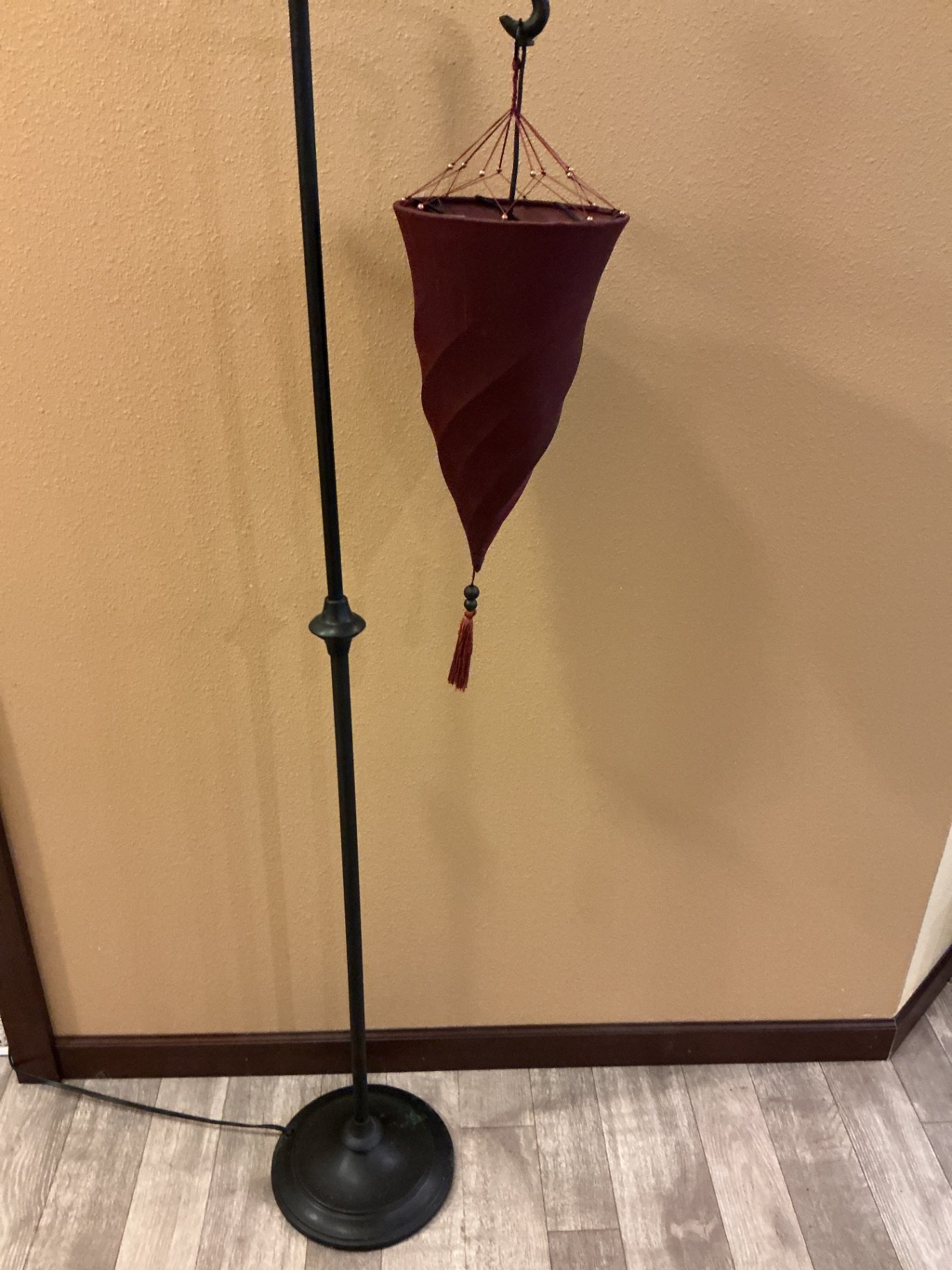 Black lacquered accent table with burgundy floor lamp - image 7 of 8